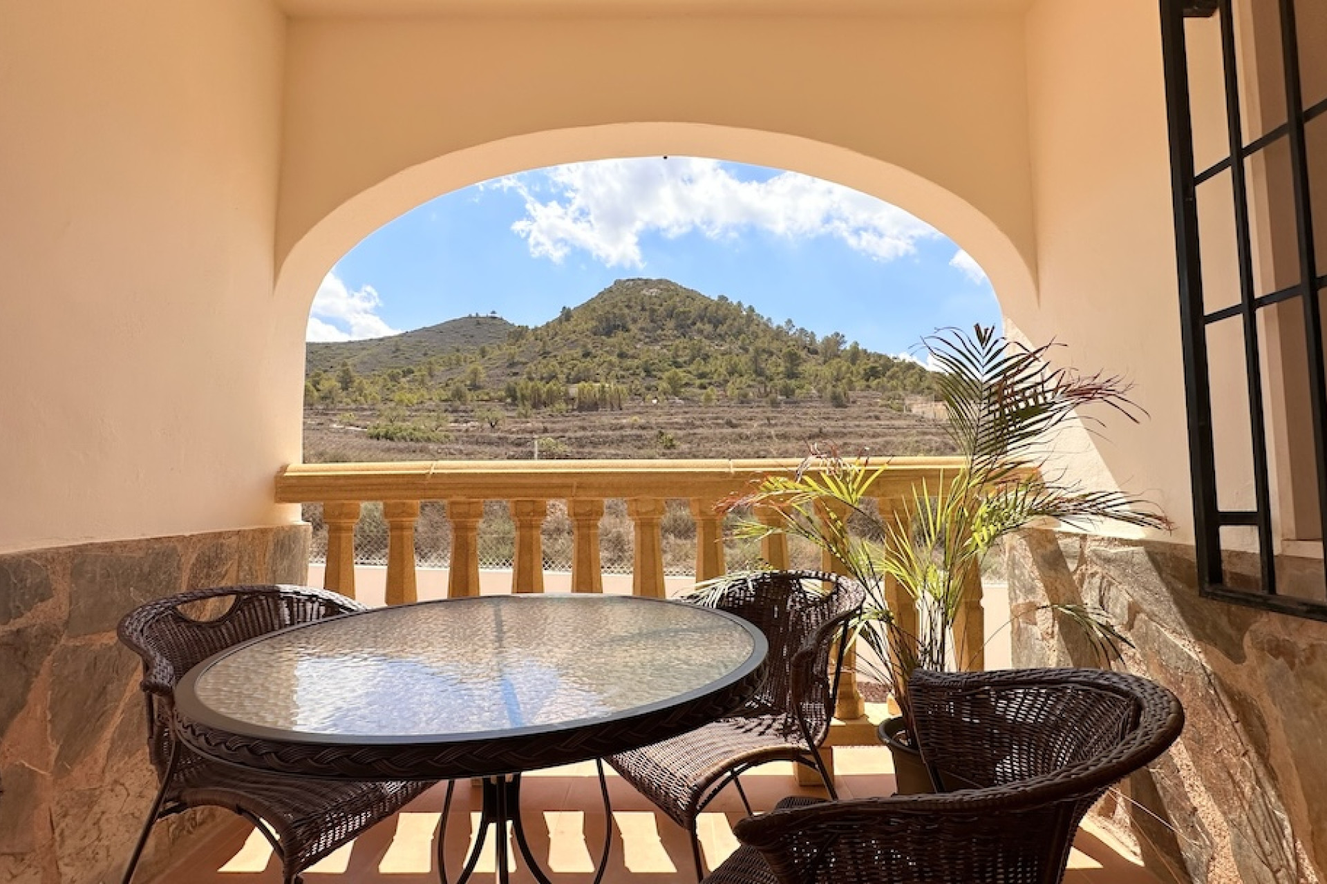 Resale - Villa - HONDON DE LOS FRAILES