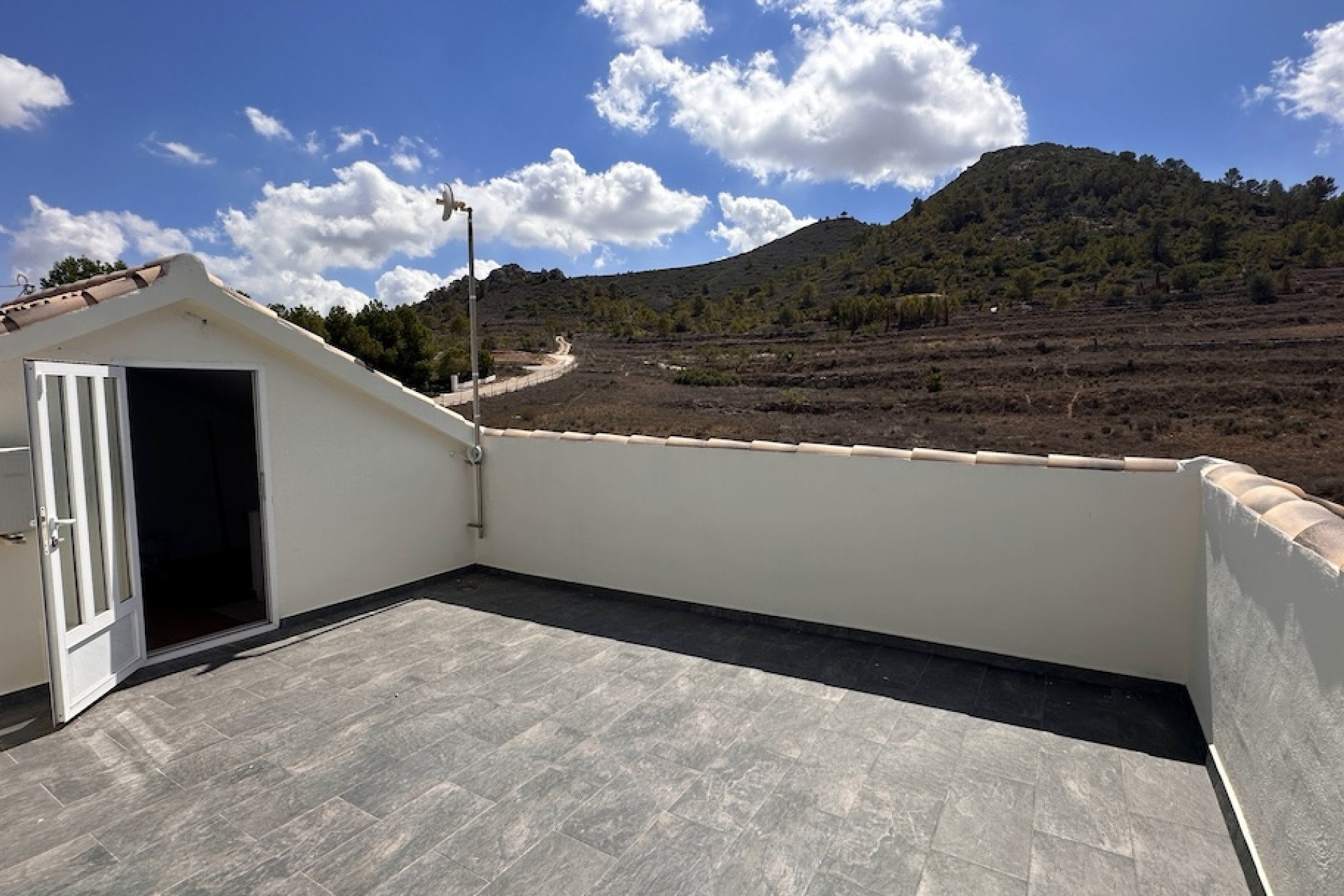 Resale - Villa - HONDON DE LOS FRAILES