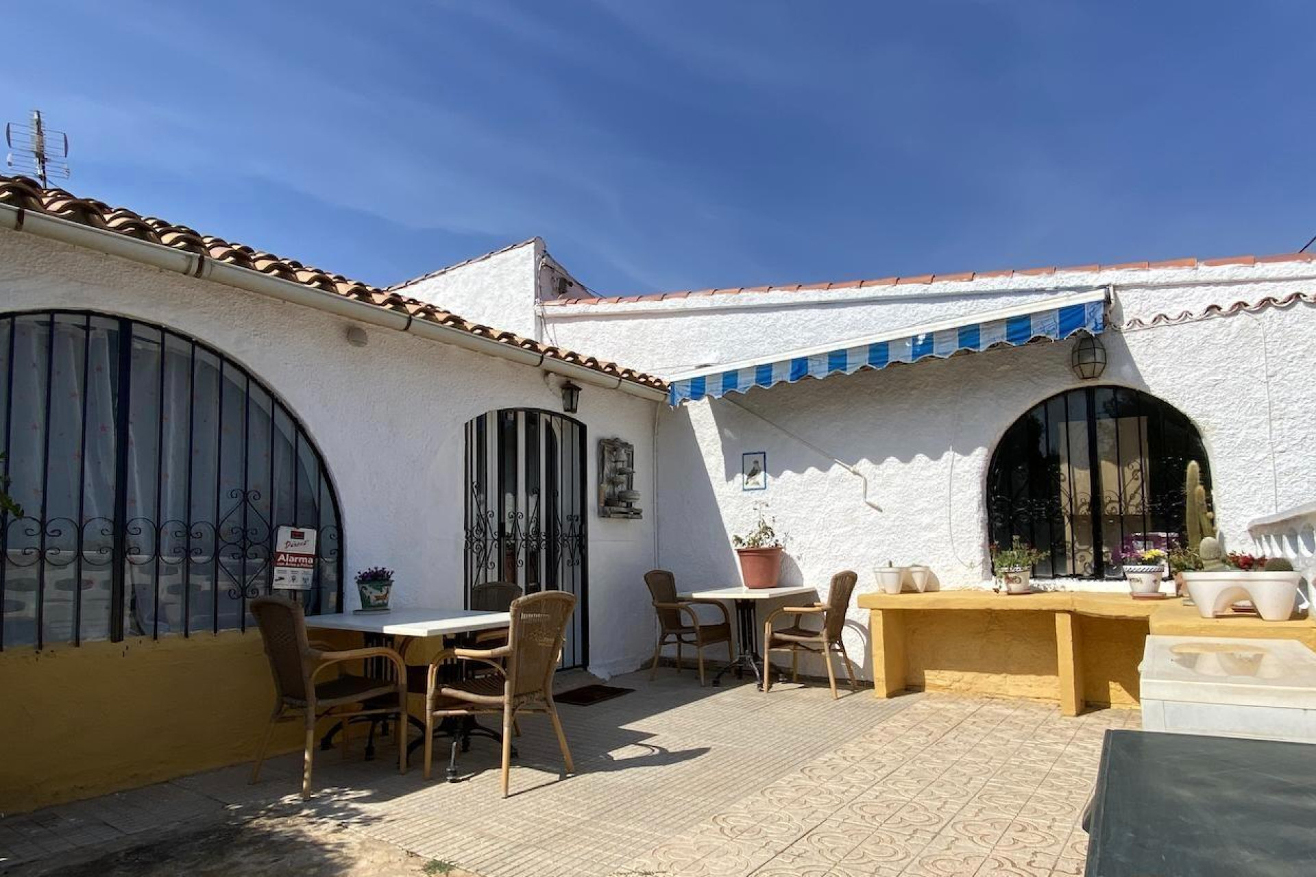 Resale - Villa - l'Alfas del Pi - Romeral