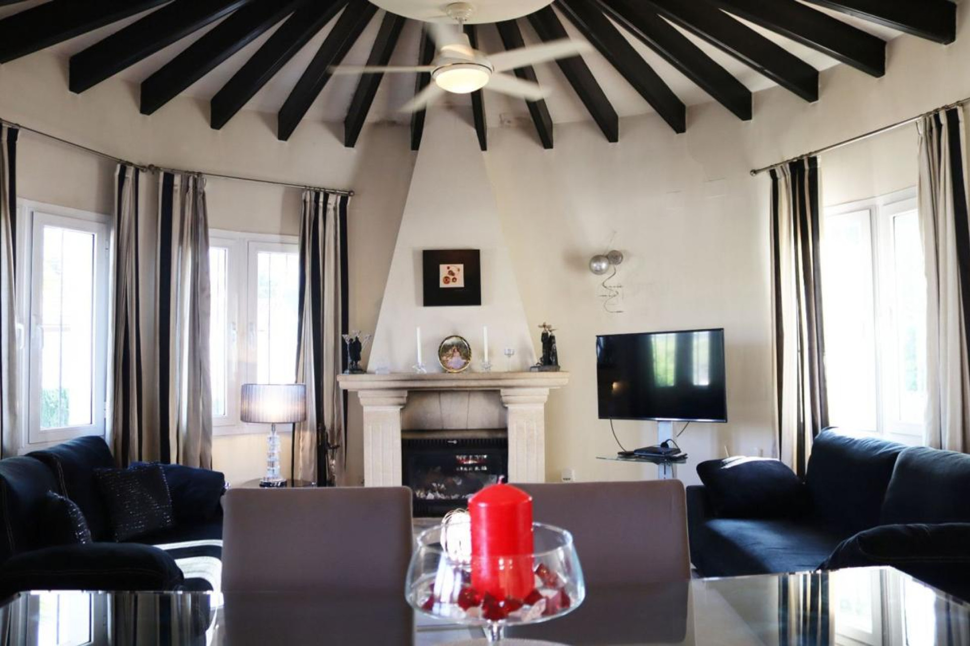 Resale - Villa - Murla