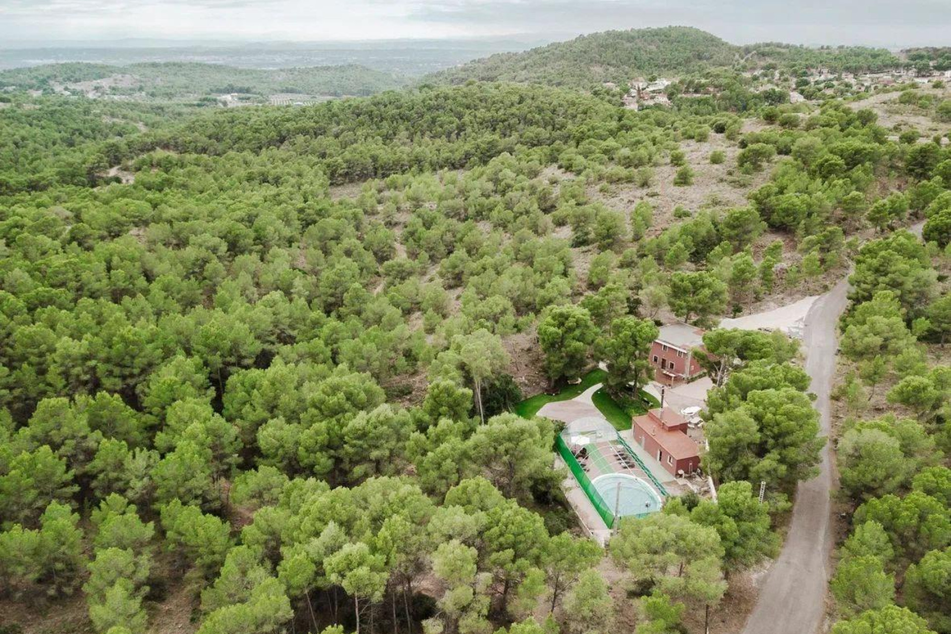 Resale - Villa - Naquera - Casco Urbano