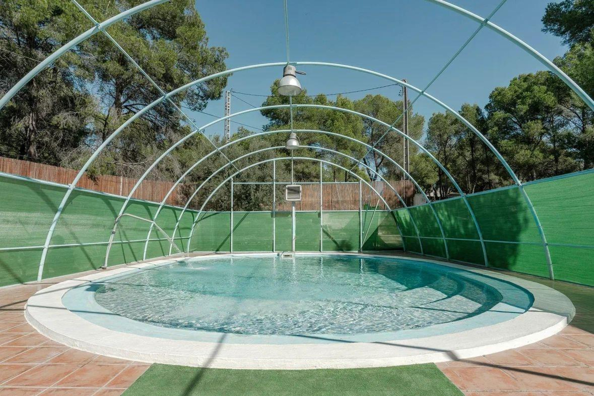 Resale - Villa - Naquera - Casco Urbano