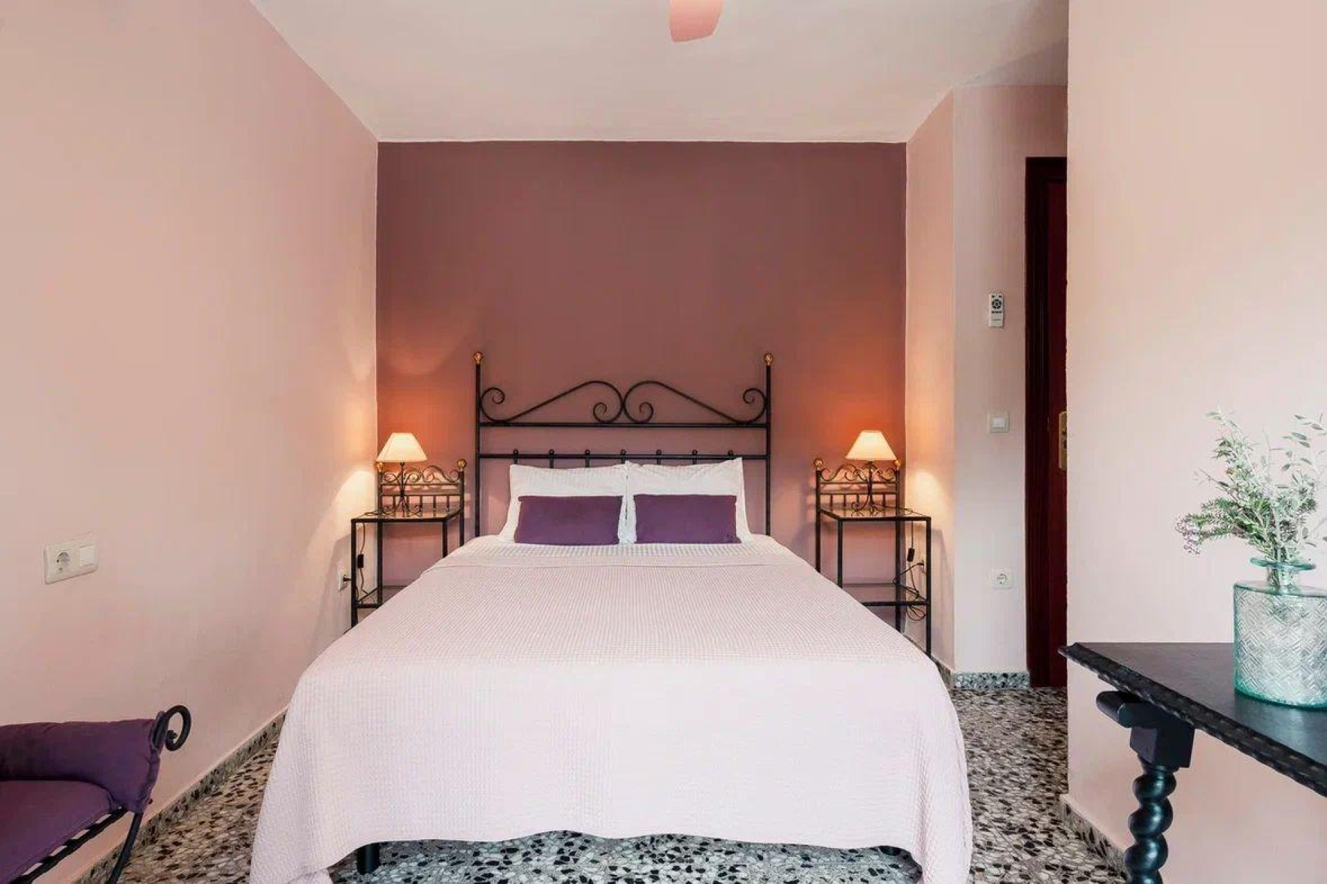 Resale - Villa - Naquera - Casco Urbano