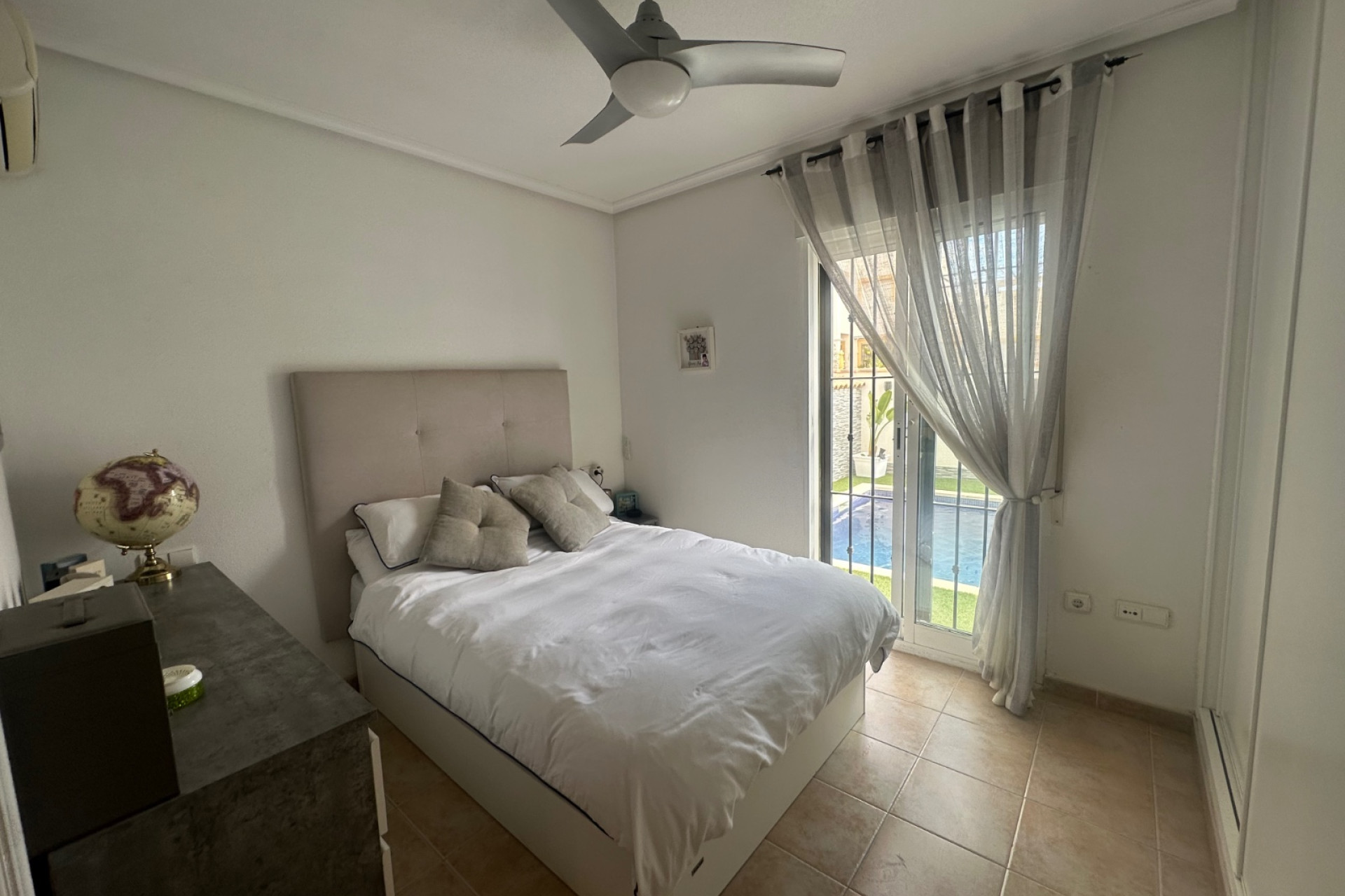 Resale - Villa - Orihuela Costa - Entre Naranjos Vistabella