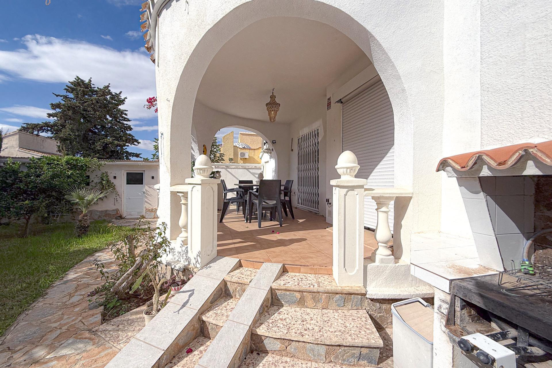 Resale - Villa - Orihuela Costa - La Florida