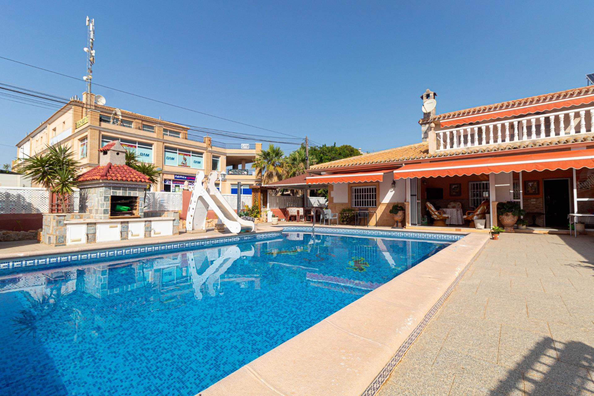 Resale - Villa - Orihuela Costa - La Regia