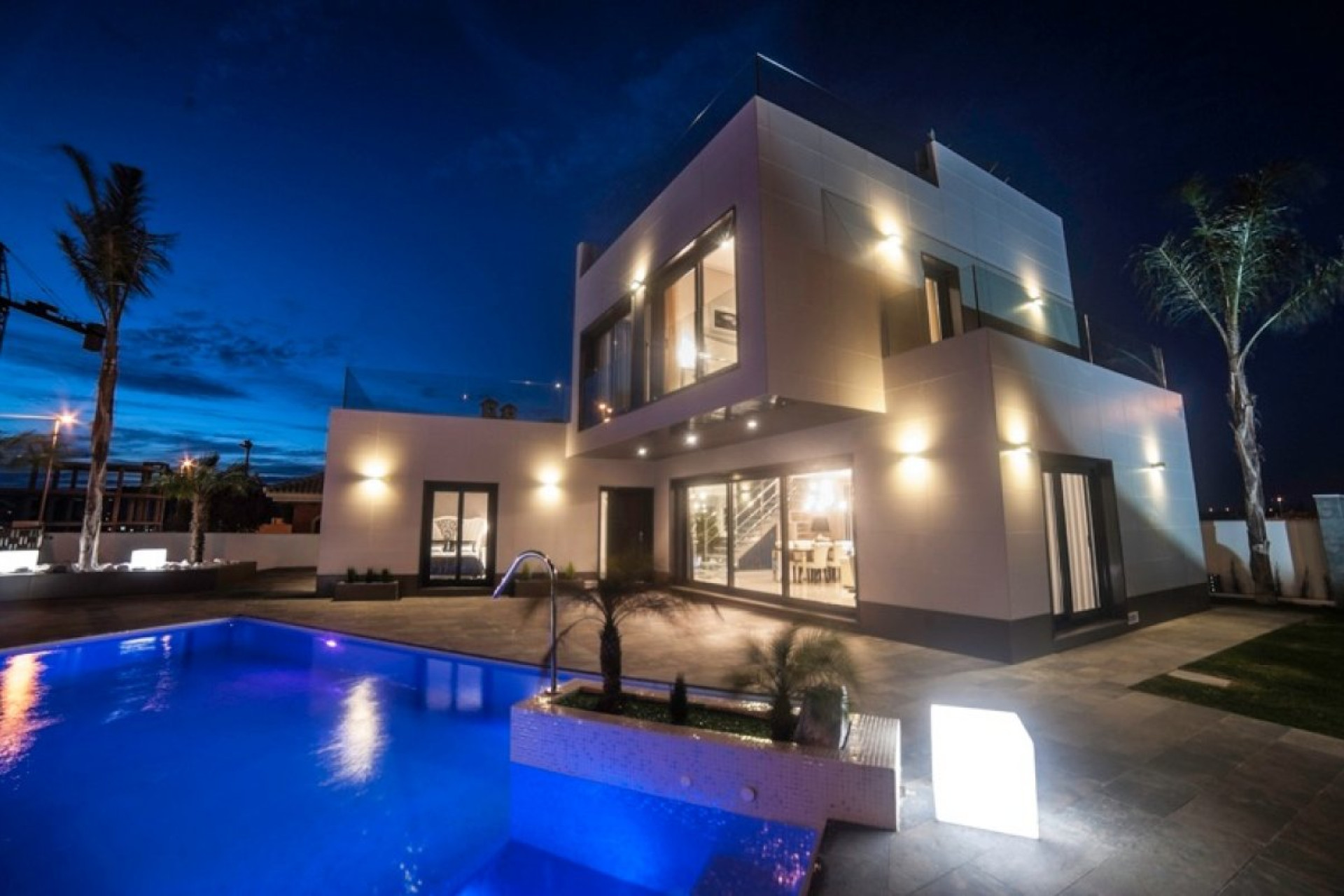 Resale - Villa - Orihuela Costa - La Zenia
