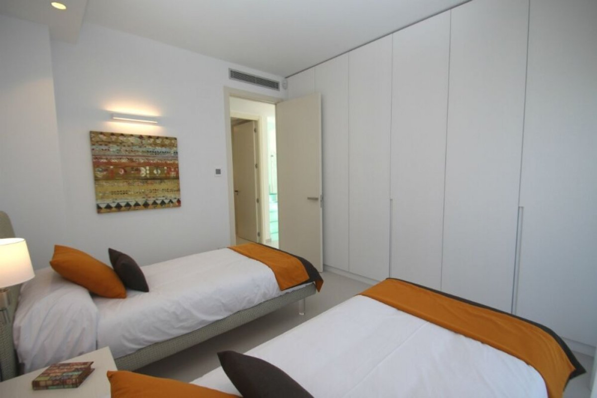 Resale - Villa - Orihuela Costa - La Zenia