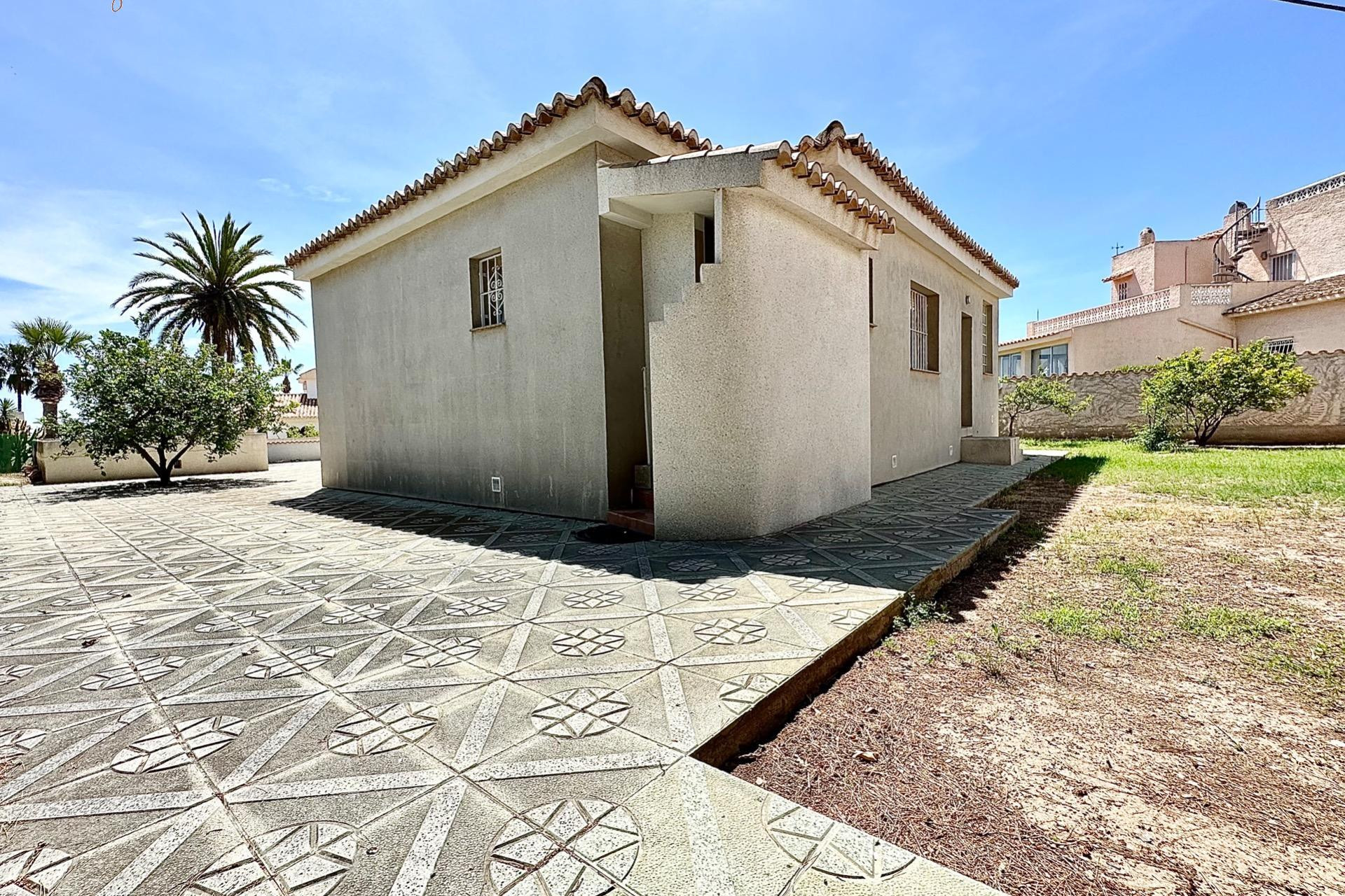 Resale - Villa - Orihuela Costa - Lomas de Cabo Roig