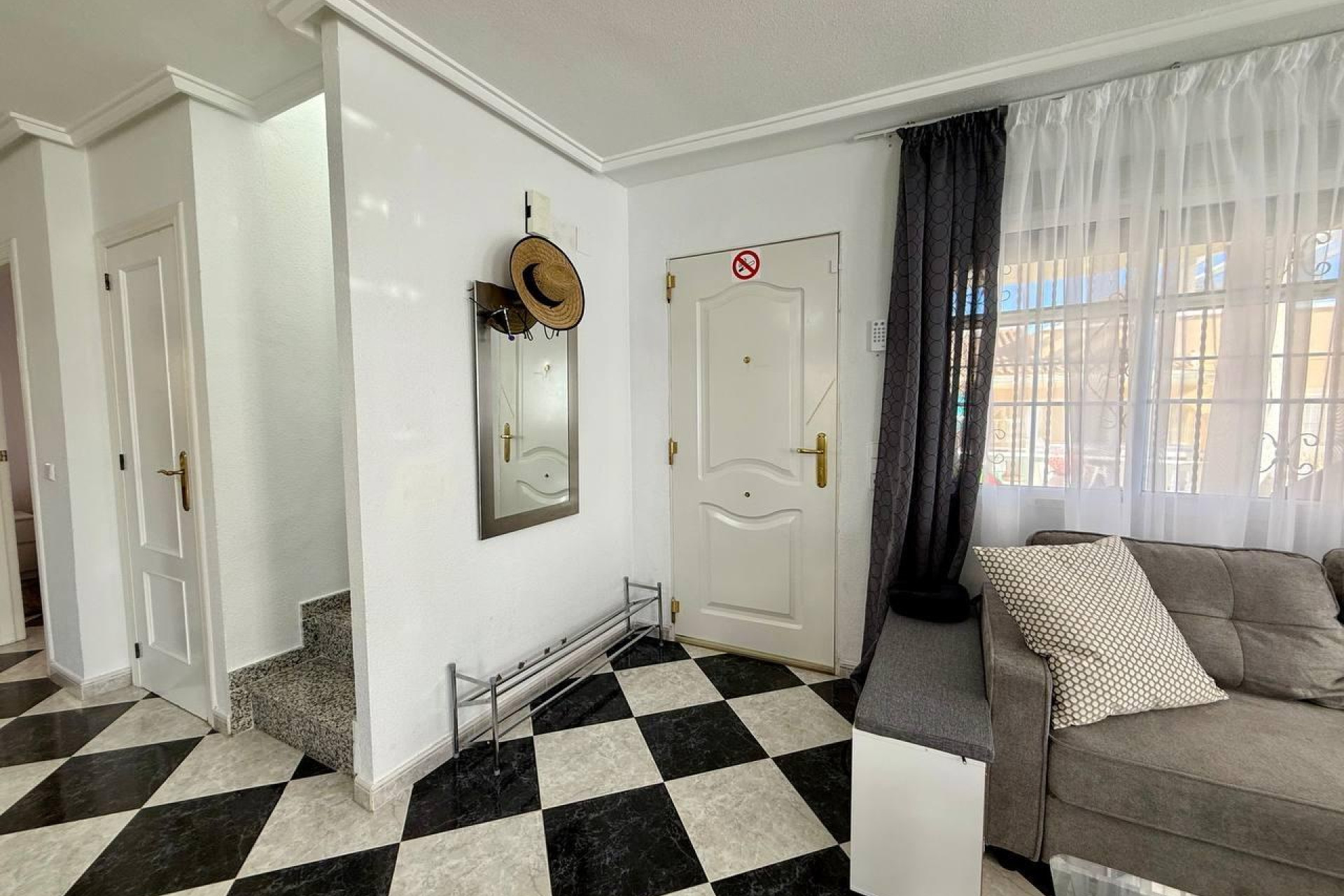 Resale - Villa - Orihuela Costa - Playa Flamenca