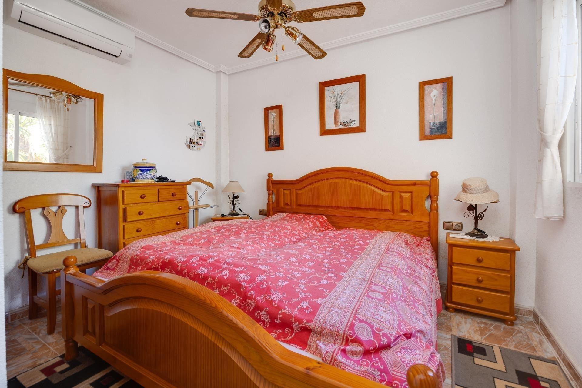 Resale - Villa - Orihuela Costa - Playa Flamenca