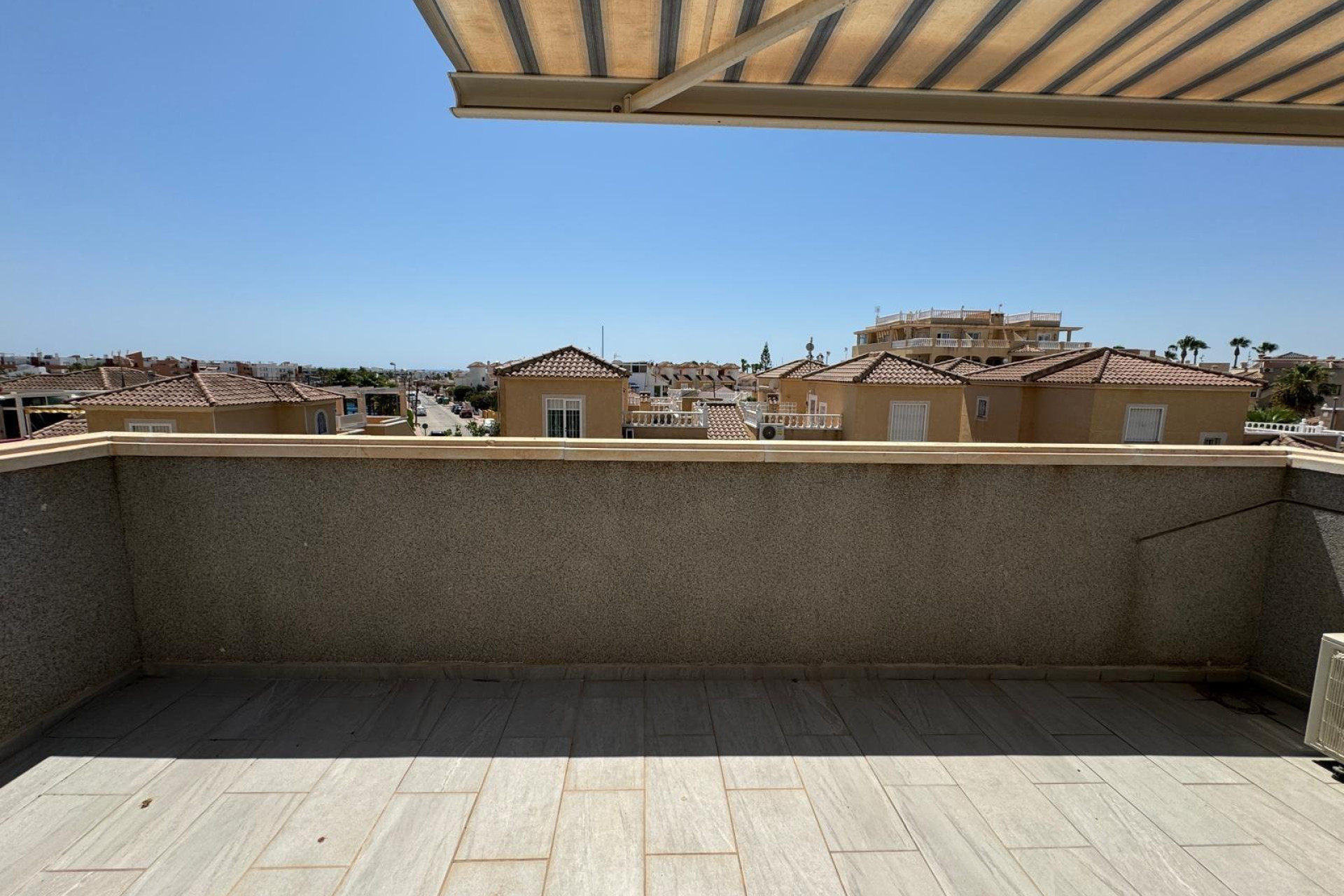 Resale - Villa - Orihuela Costa - Punta Prima