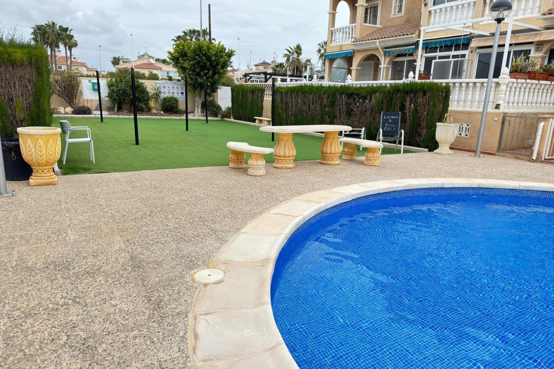 Resale - Villa - Orihuela Costa - Punta Prima