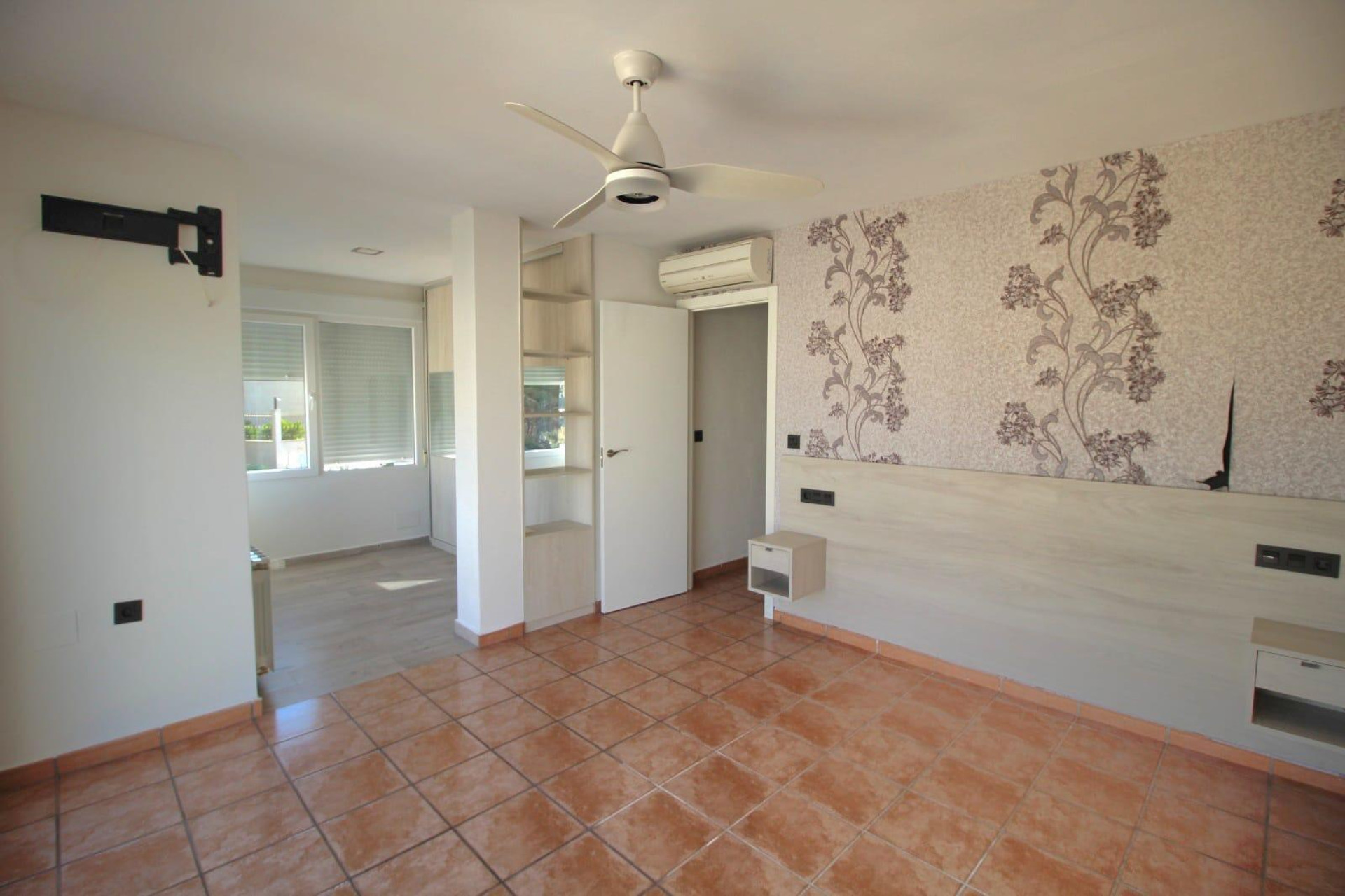 Resale - Villa - Orihuela Costa - Villamartín-Las Filipinas