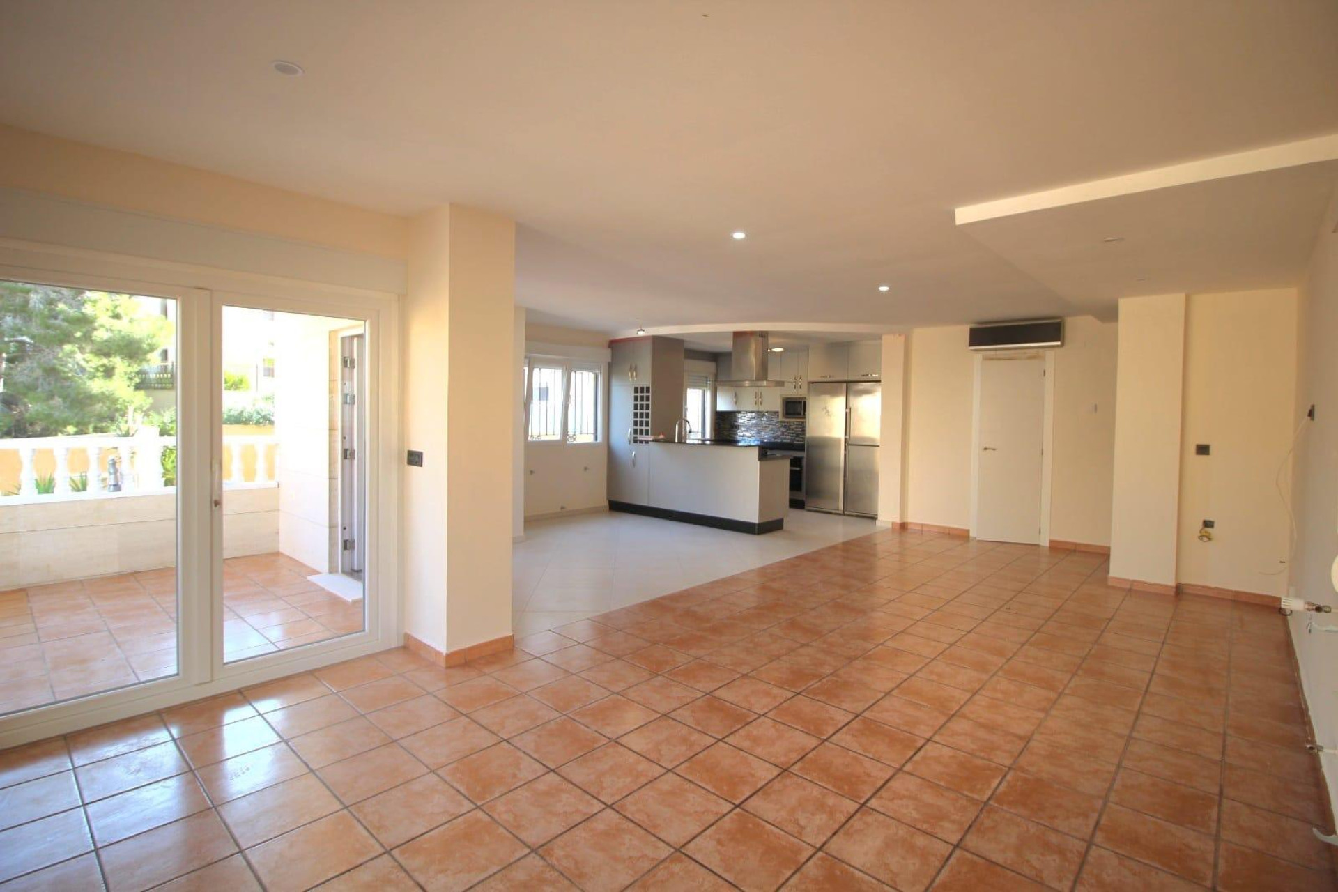 Resale - Villa - Orihuela Costa - Villamartín-Las Filipinas