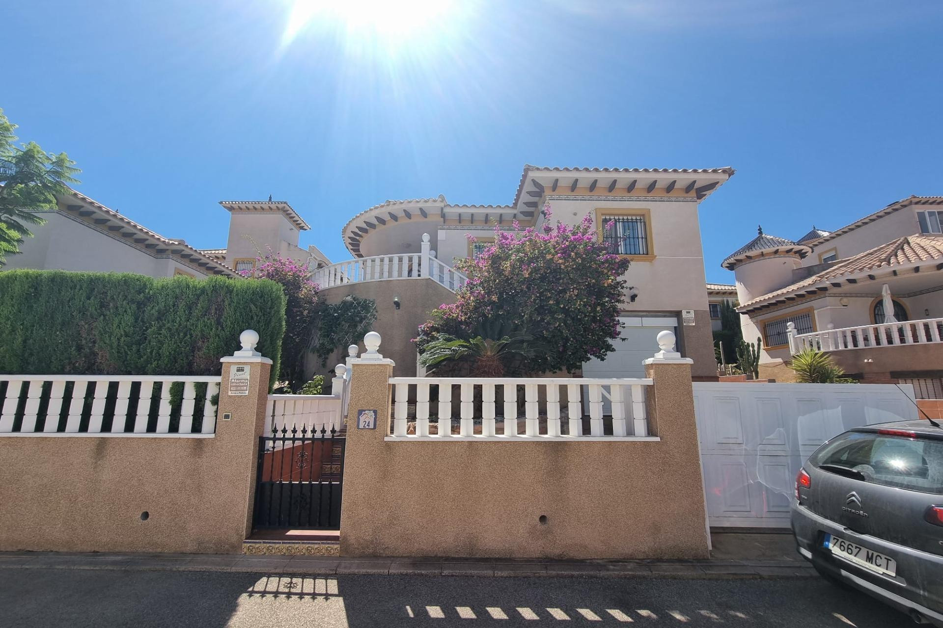 Resale - Villa - Orihuela Costa - Villamartin