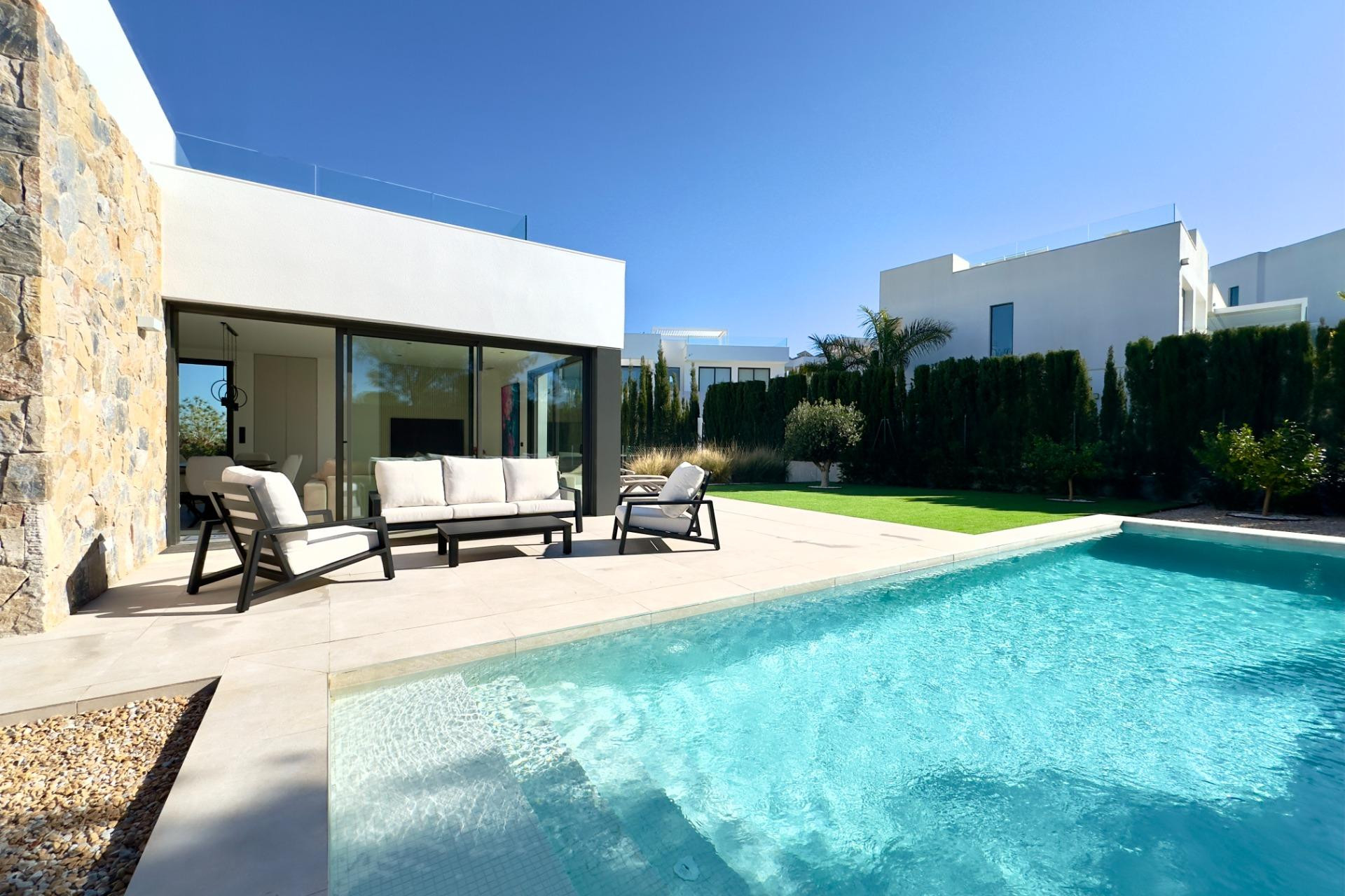 Resale - Villa - Orihuela - Las Colinas Golf