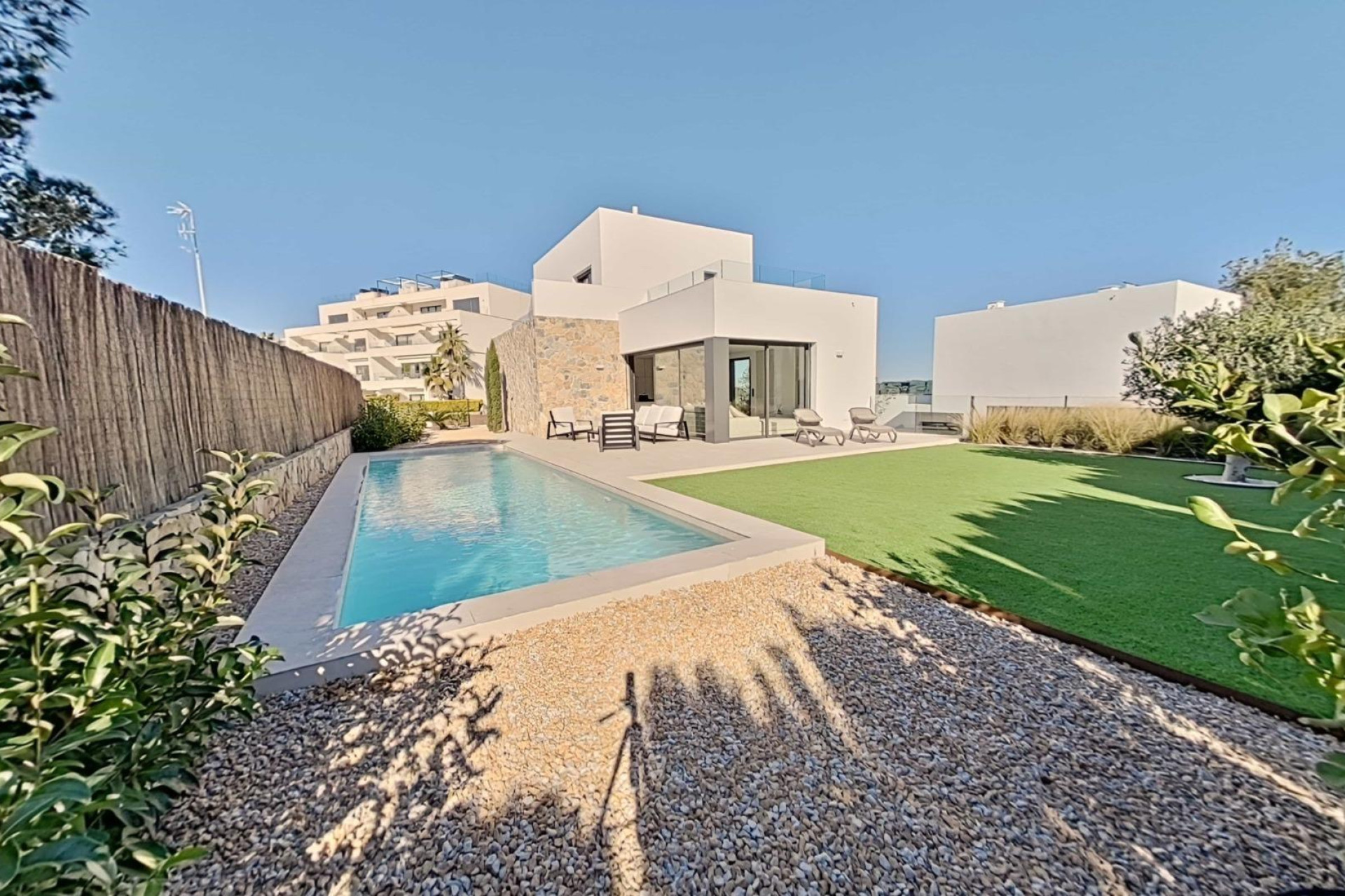Resale - Villa - Orihuela - Las Colinas Golf
