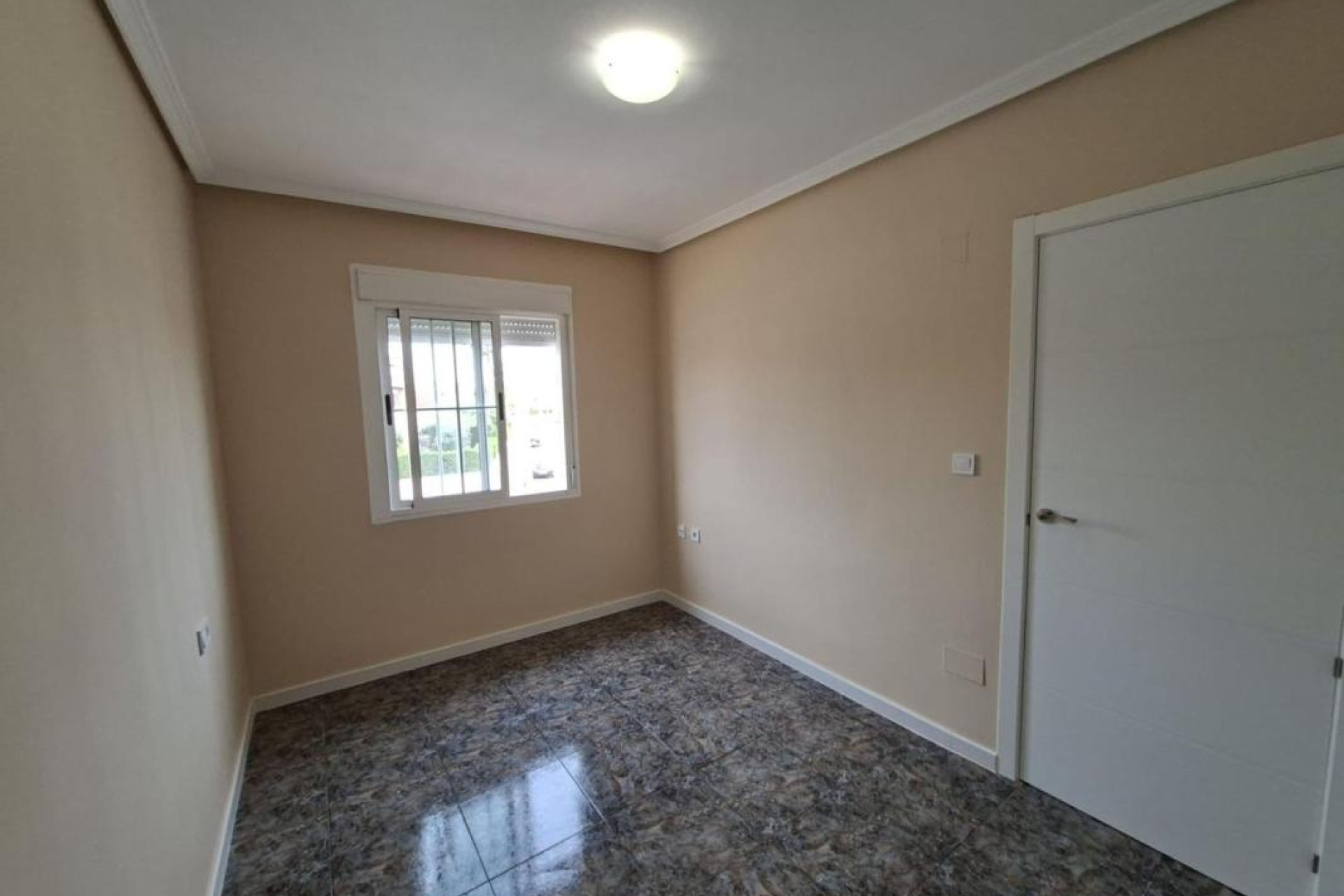 Resale - Villa - Orihuela