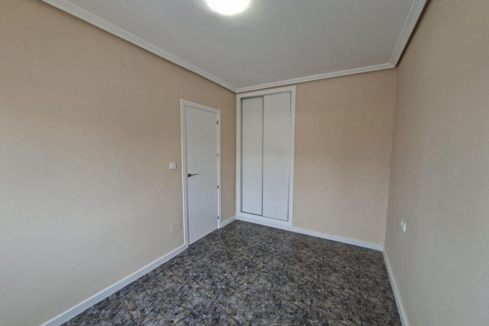 Resale - Villa - Orihuela