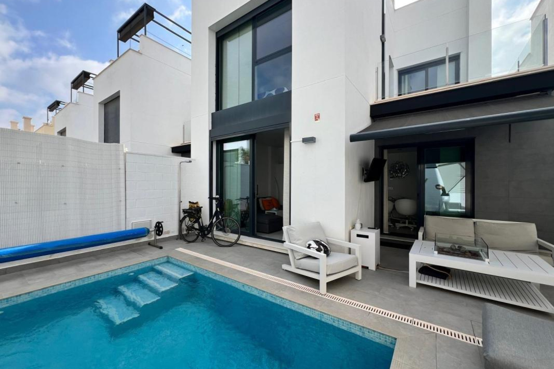 Resale - Villa - Orihuela