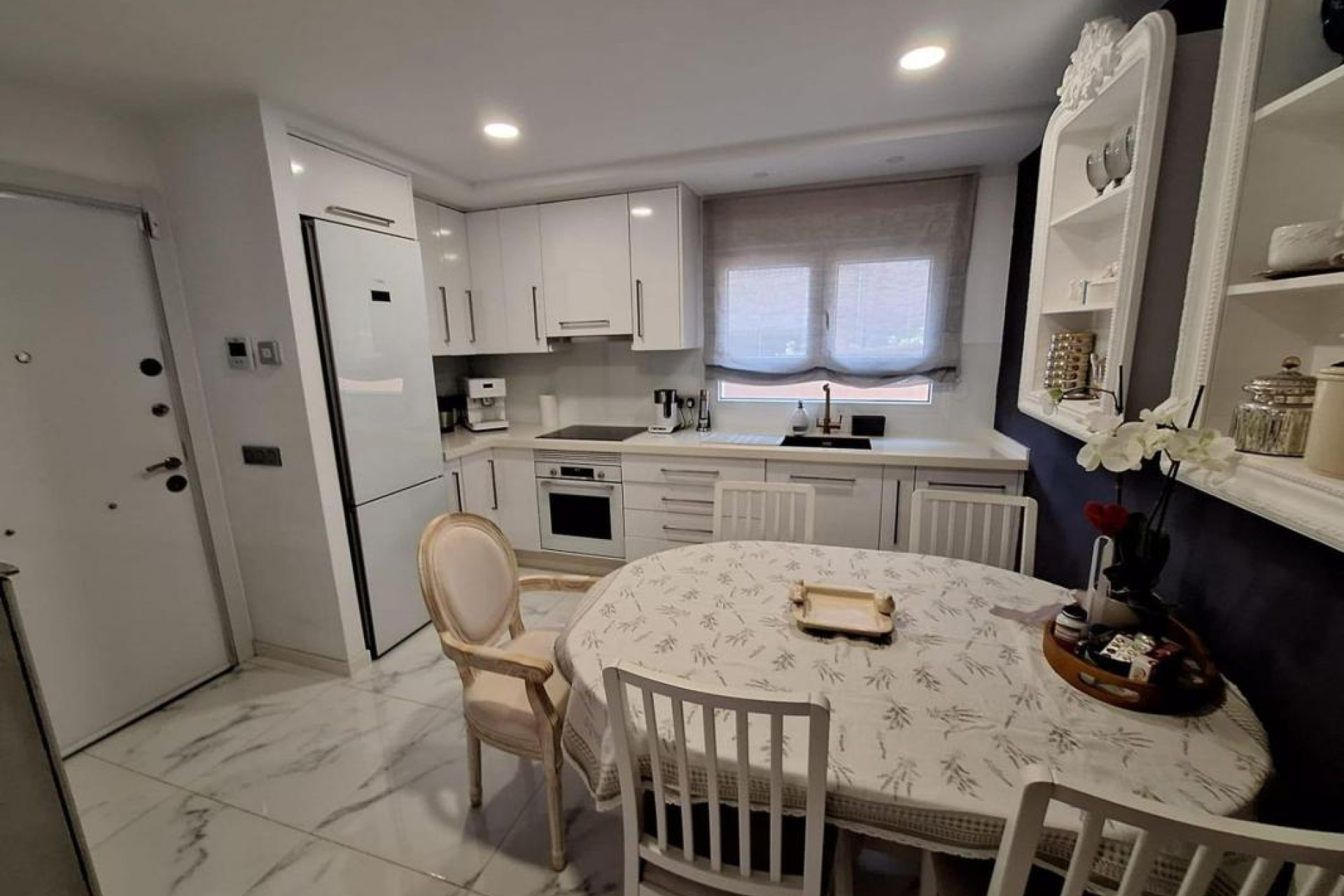 Resale - Villa - Pilar de la Horadada - PILAR DE LA HORADADA