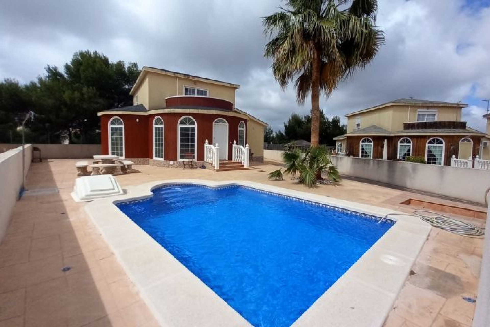 Resale - Villa - Pinar de Campoverde
