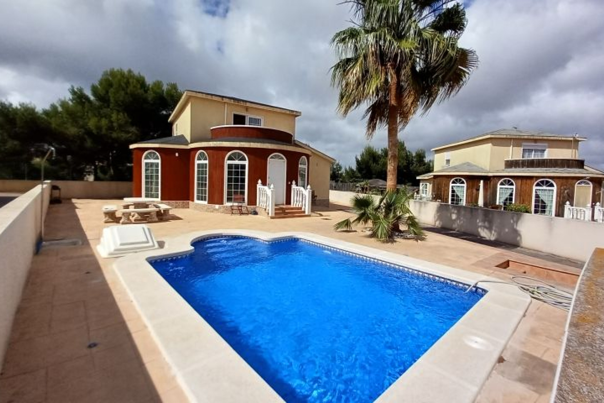 Resale - Villa - Pinar de Campoverde