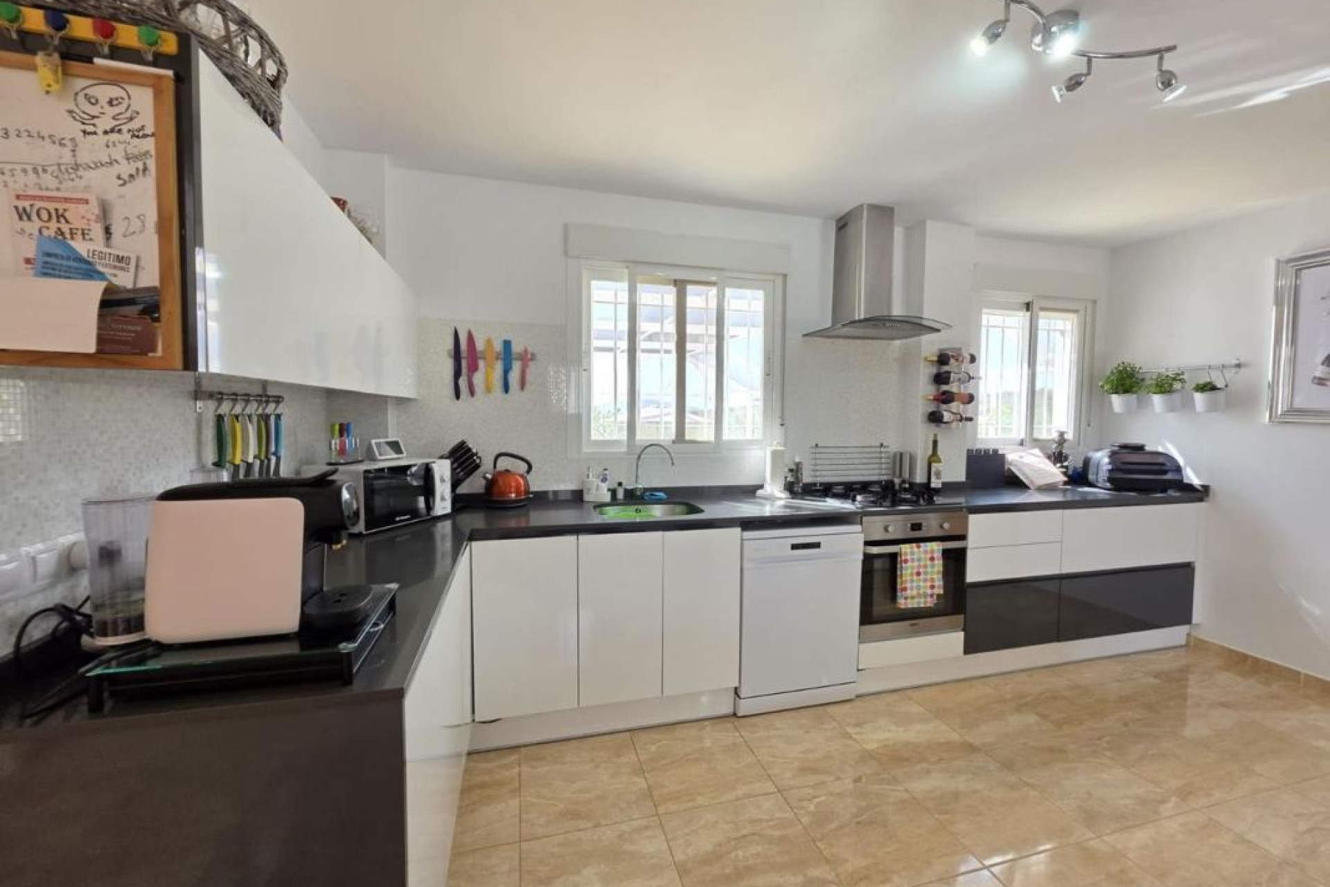 Resale - Villa - Pinoso