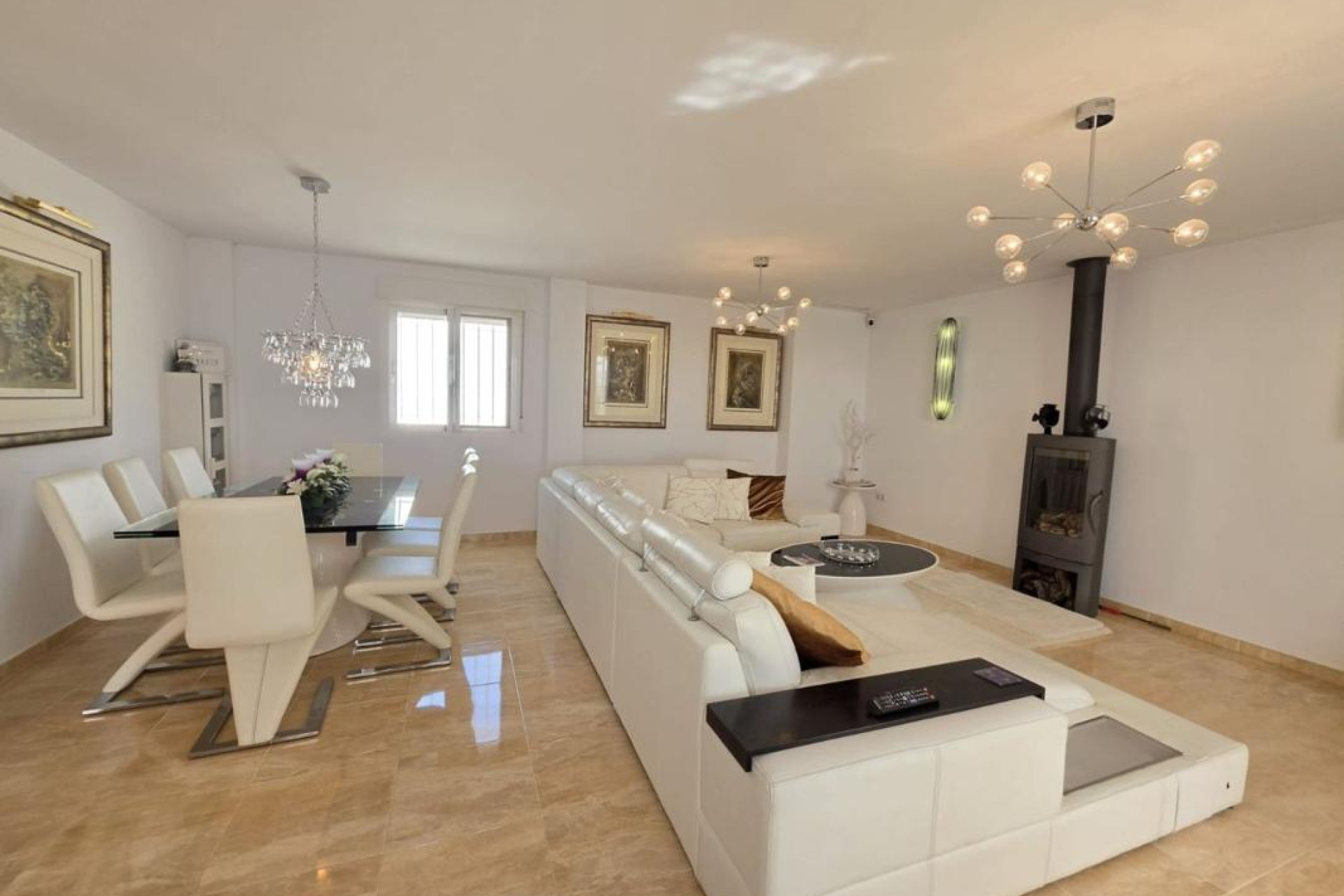 Resale - Villa - Pinoso