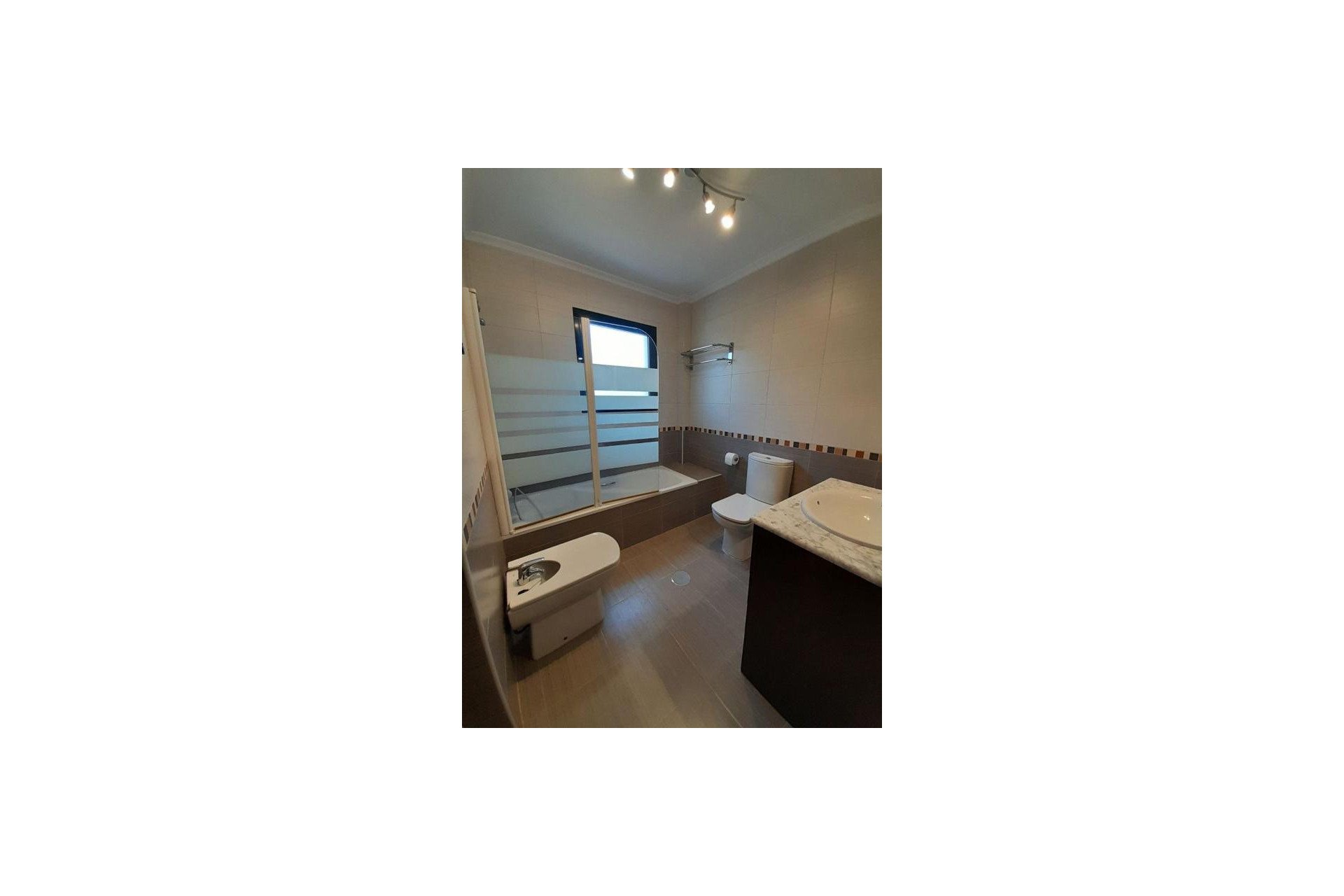 Resale - Villa - Rojales