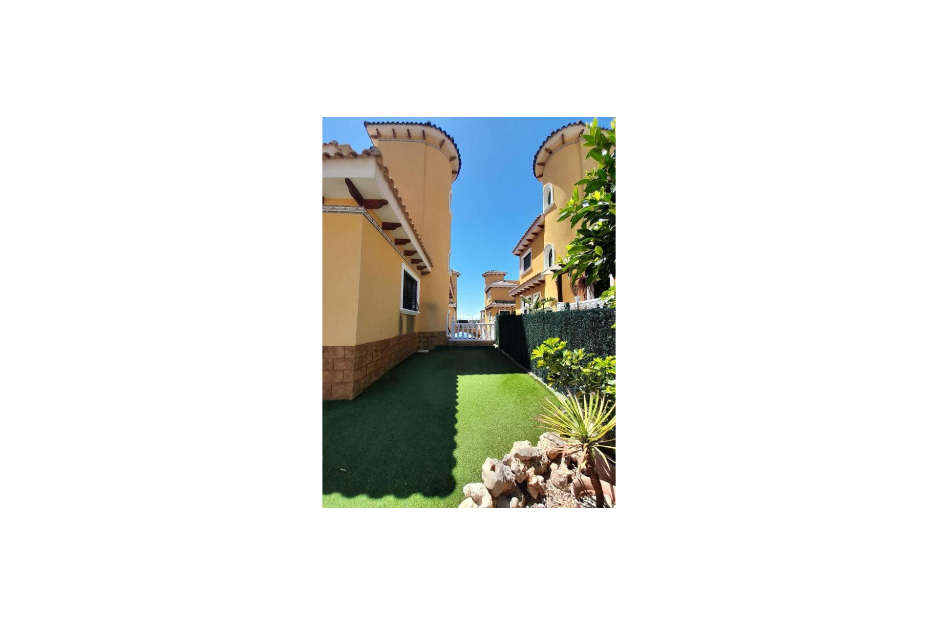 Resale - Villa - Rojales