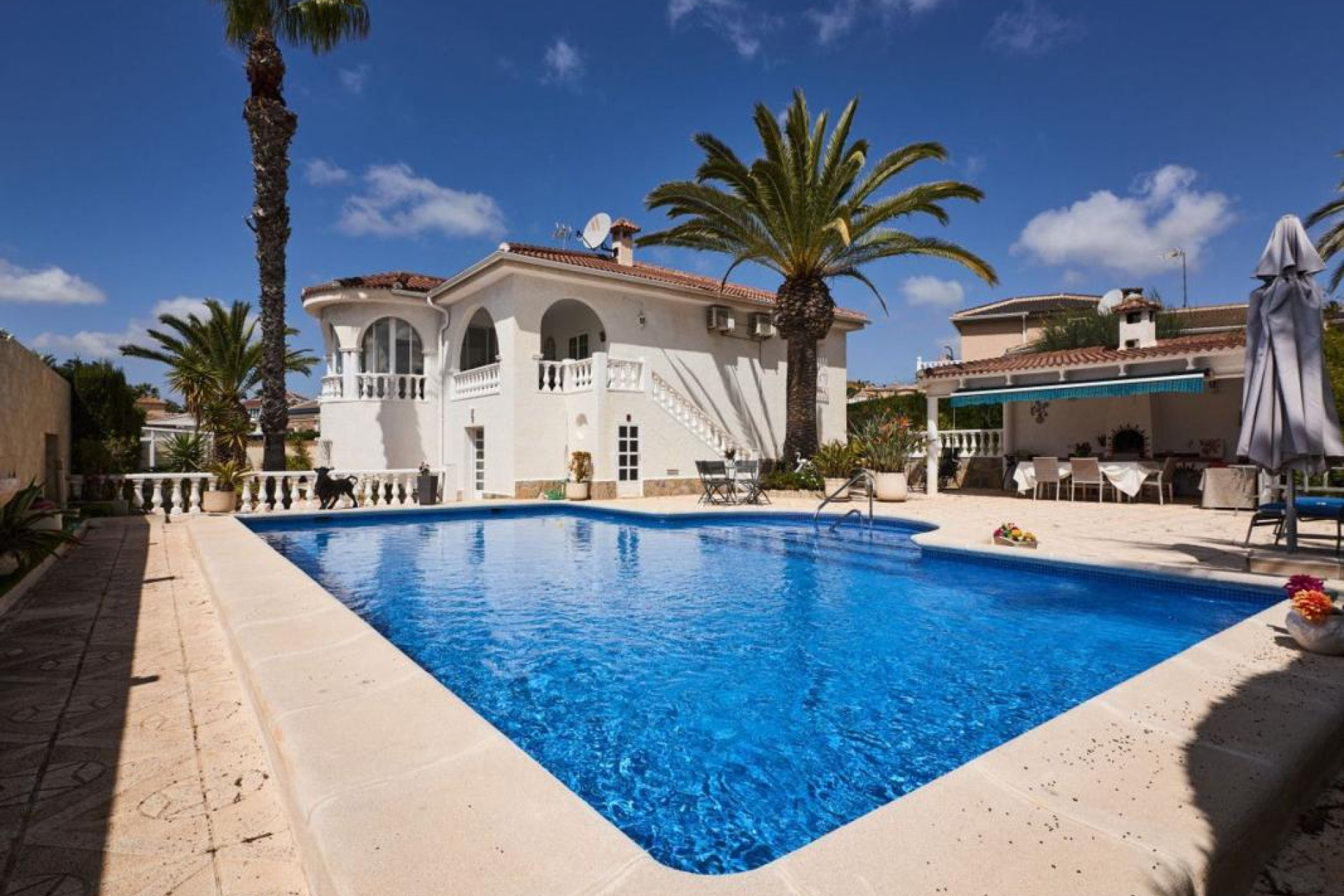 Resale - Villa - Rojales
