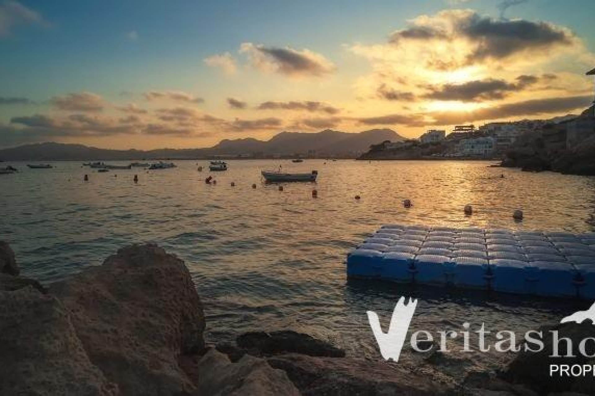 Resale - Villa - San Juan de los Terreros