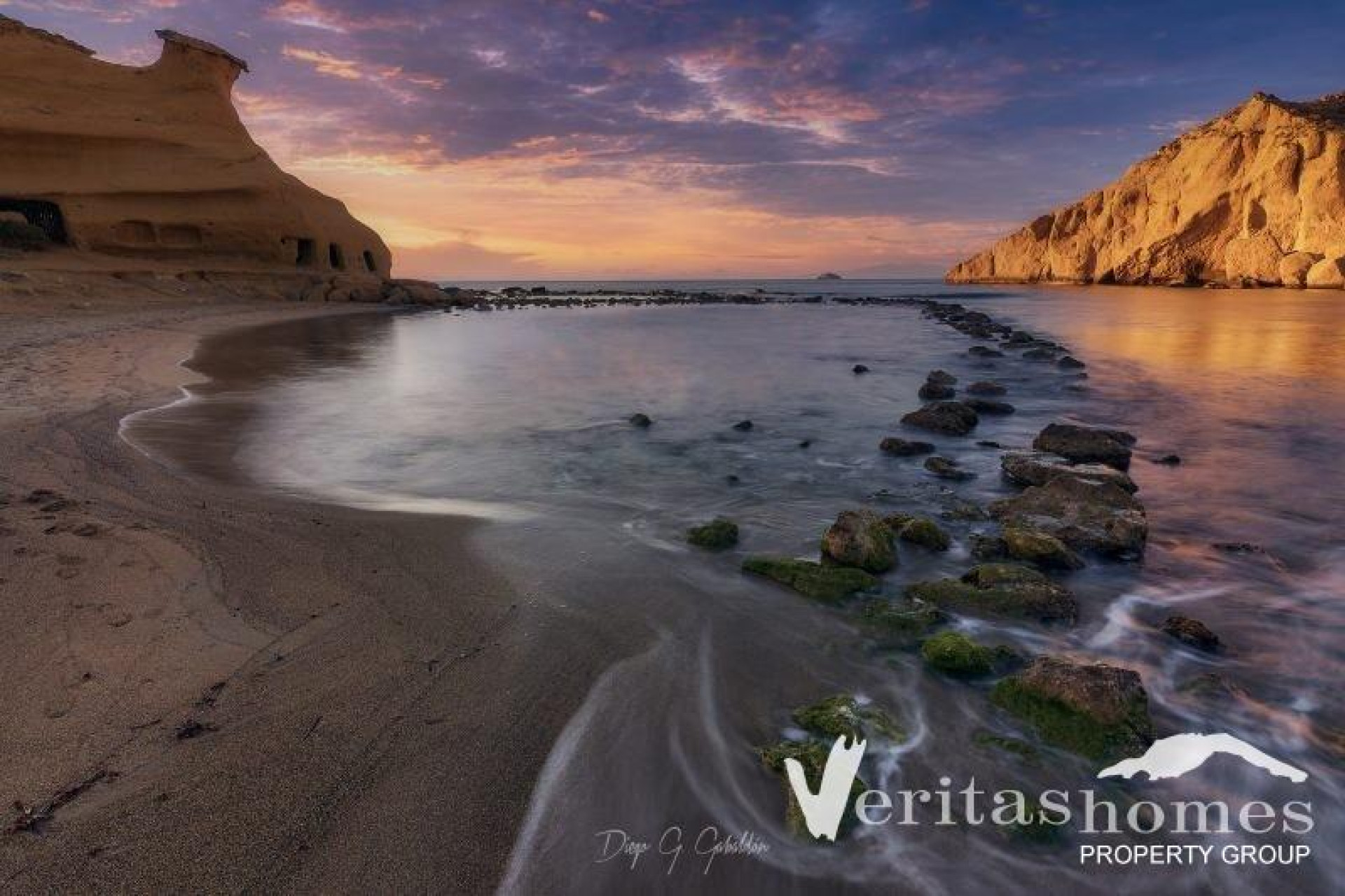 Resale - Villa - San Juan de los Terreros