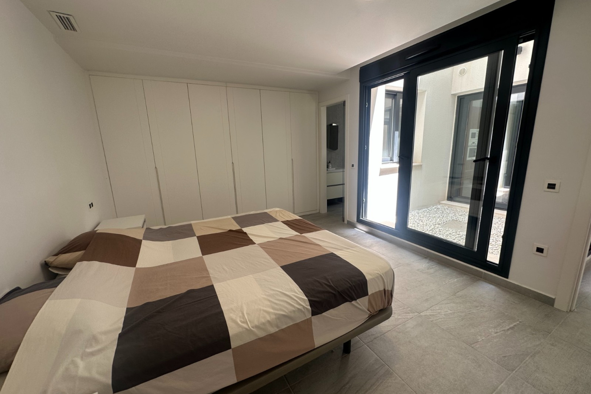 Resale - Villa - San Miguel de Salinas - San Miguel Salinas
