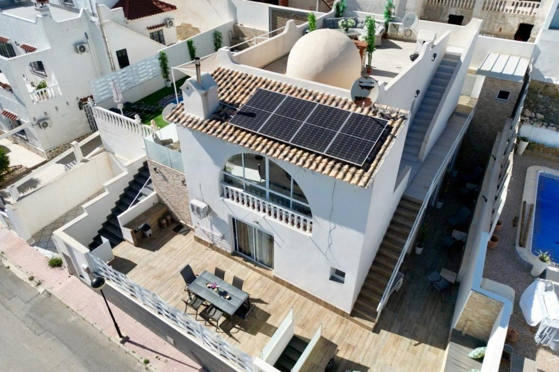 Resale - Villa - San Miguel de Salinas - Urbanizacion blue lagoon