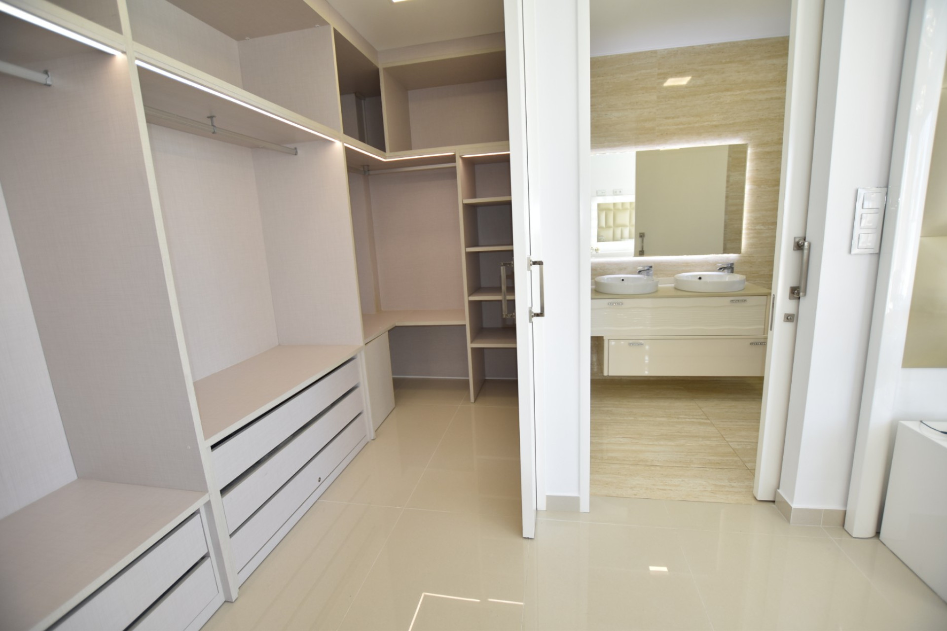 Resale - Villa - San Miguel de Salinas