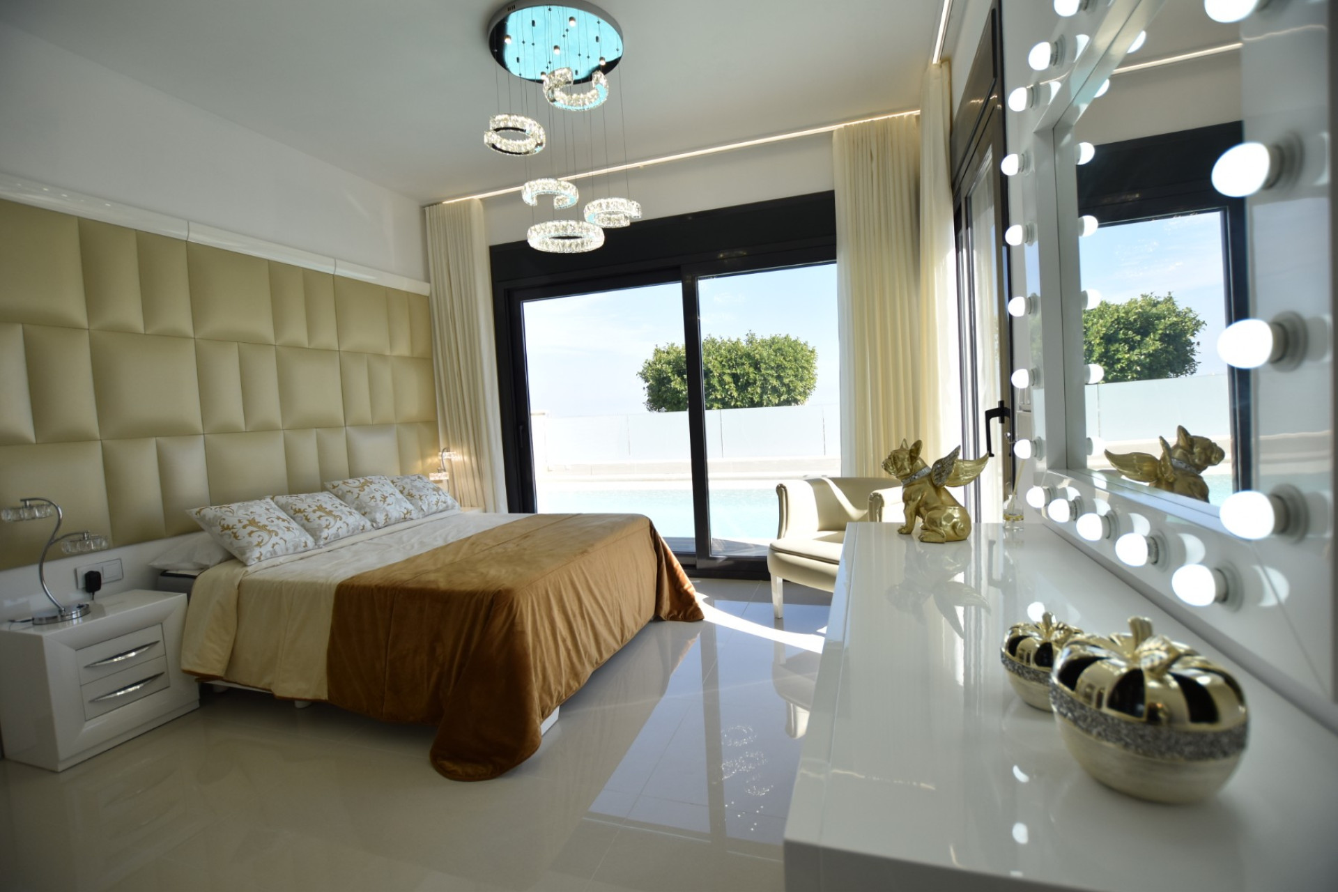 Resale - Villa - San Miguel de Salinas