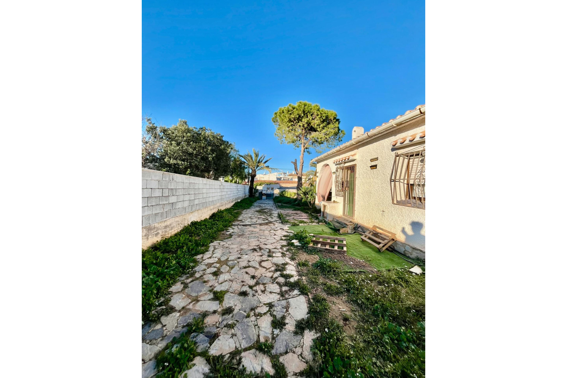 Resale - Villa - Torrevieja - Aguas Nuevas