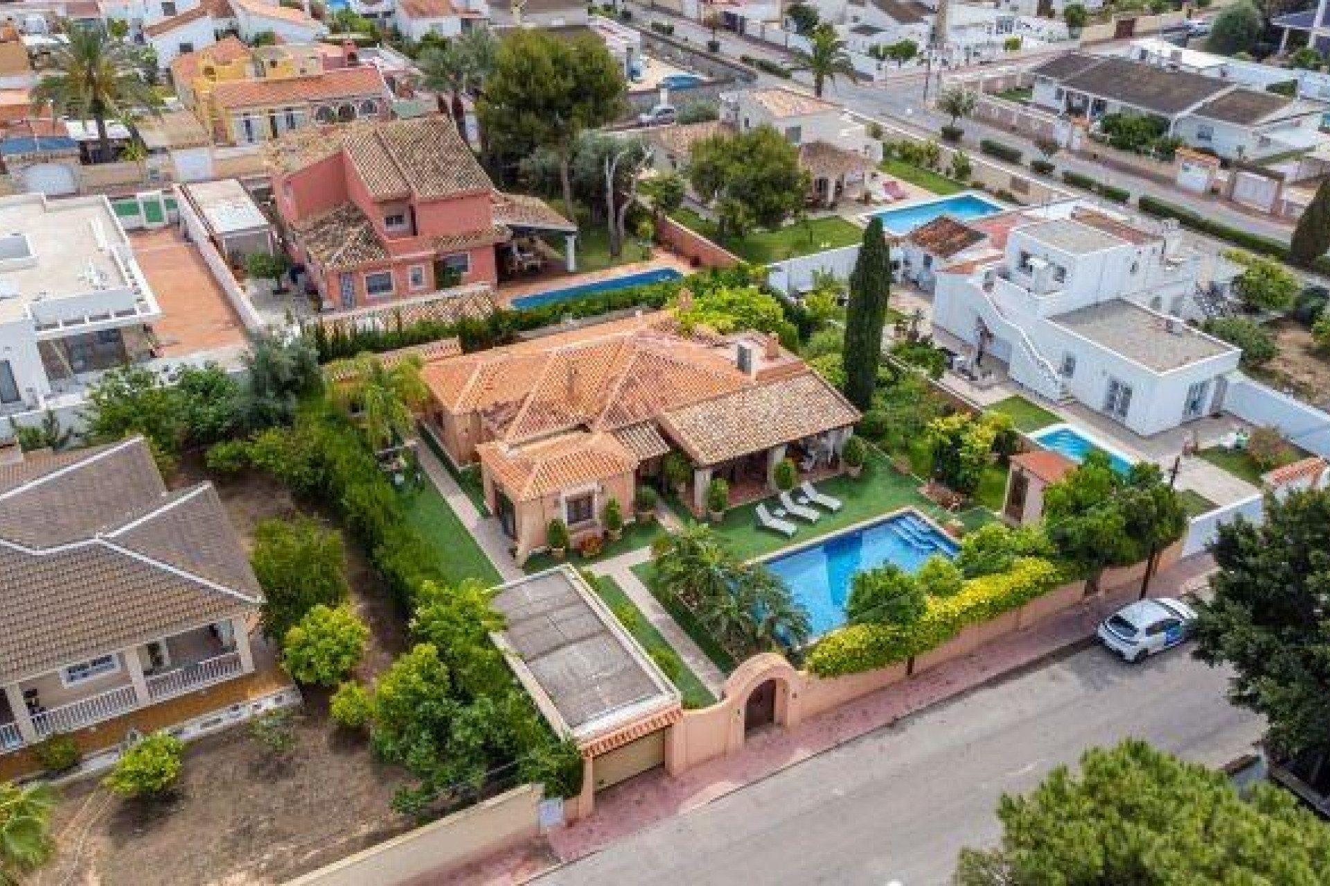 Resale - Villa - Torrevieja - Centro