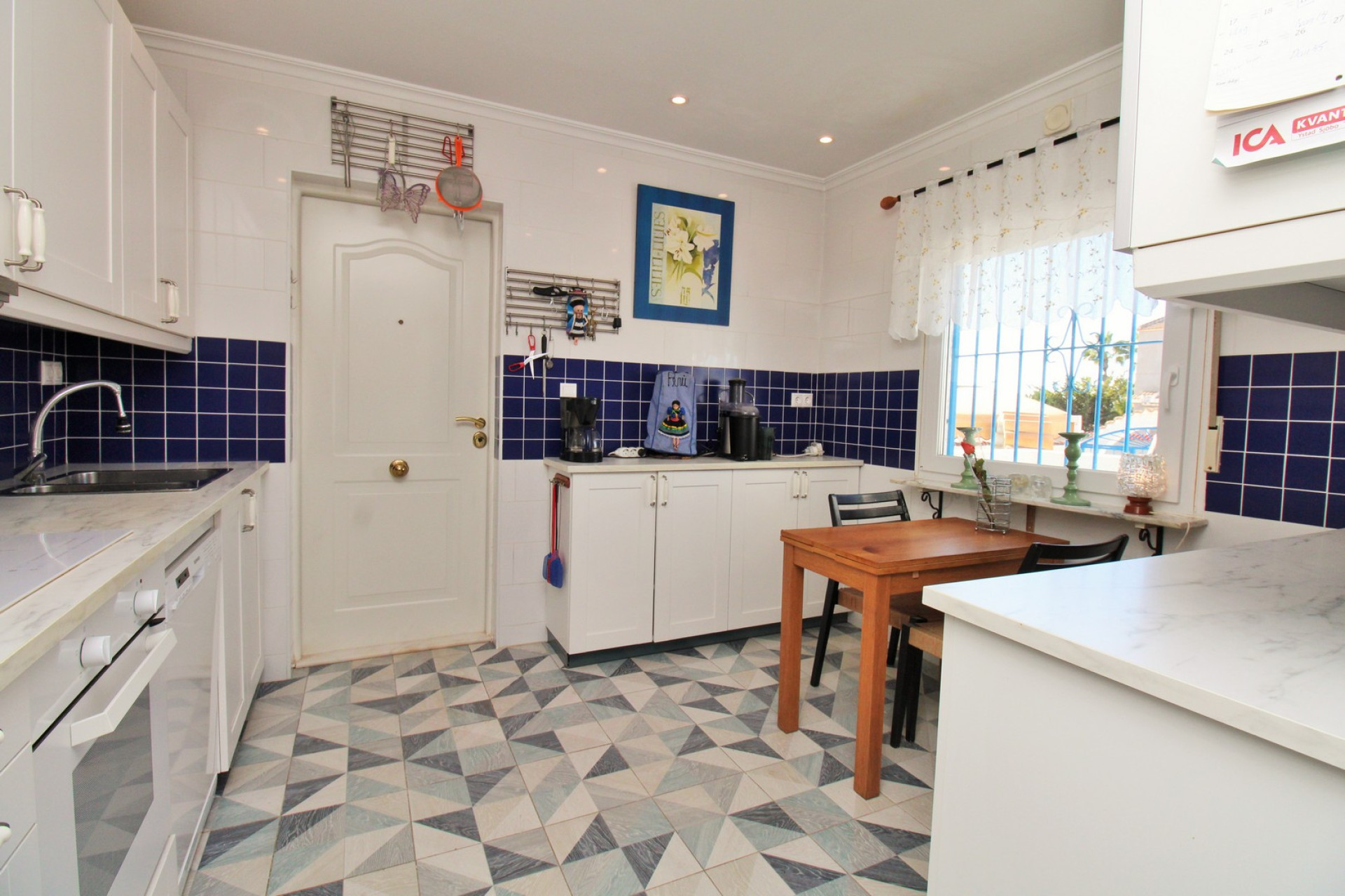 Resale - Villa - Torrevieja - El chaparral