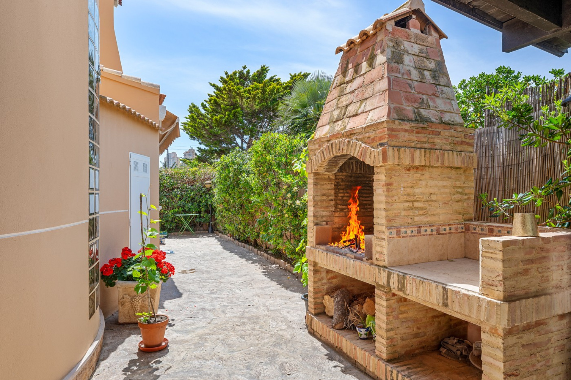 Resale - Villa - Torrevieja - La Mata