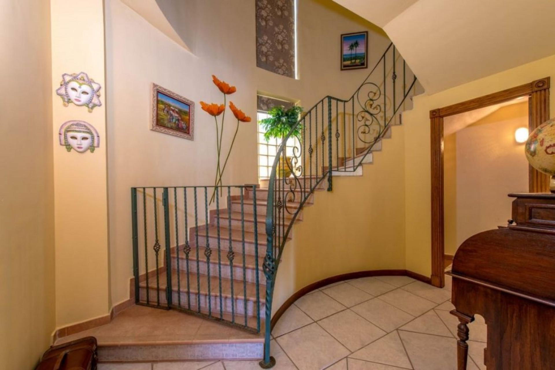 Resale - Villa - Torrevieja - La Mata