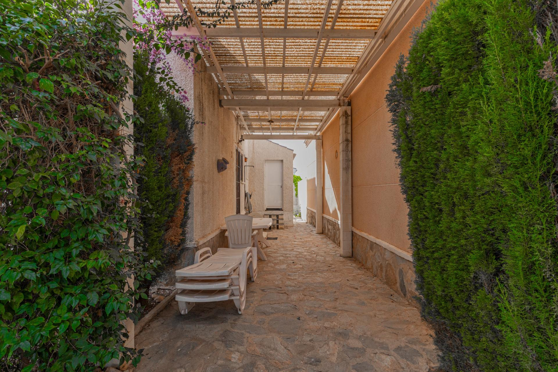 Resale - Villa - Torrevieja - La siesta