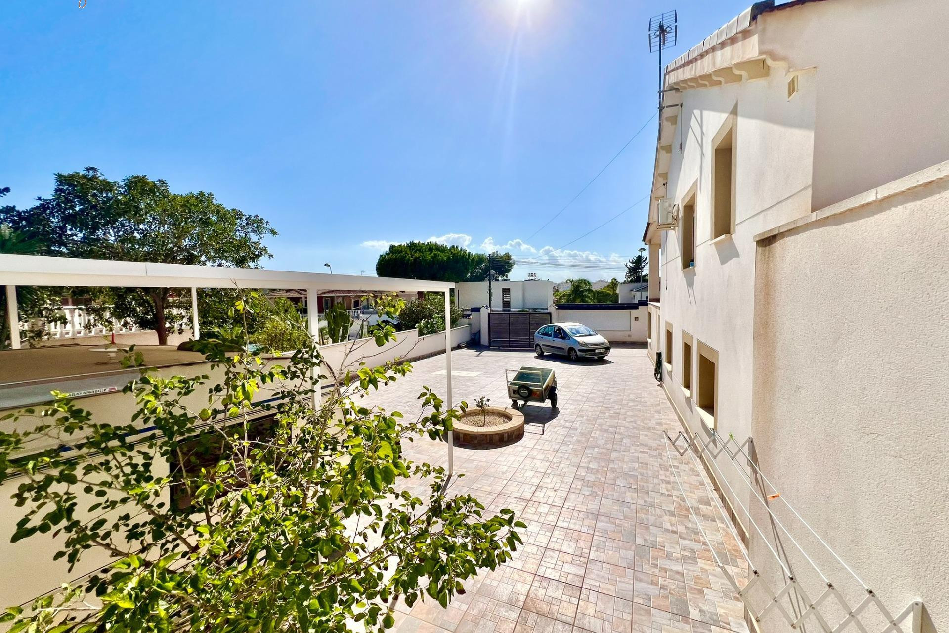 Resale - Villa - Torrevieja - Los balcones