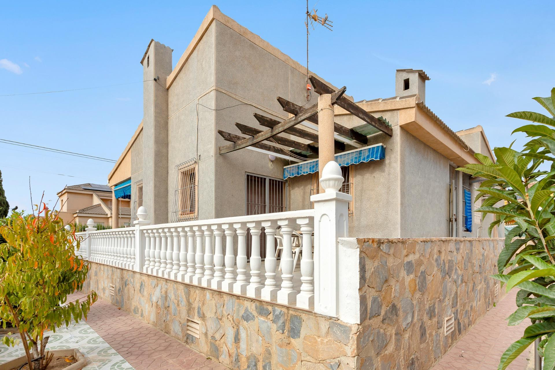 Resale - Villa - Torrevieja - Nueva Torrevieja