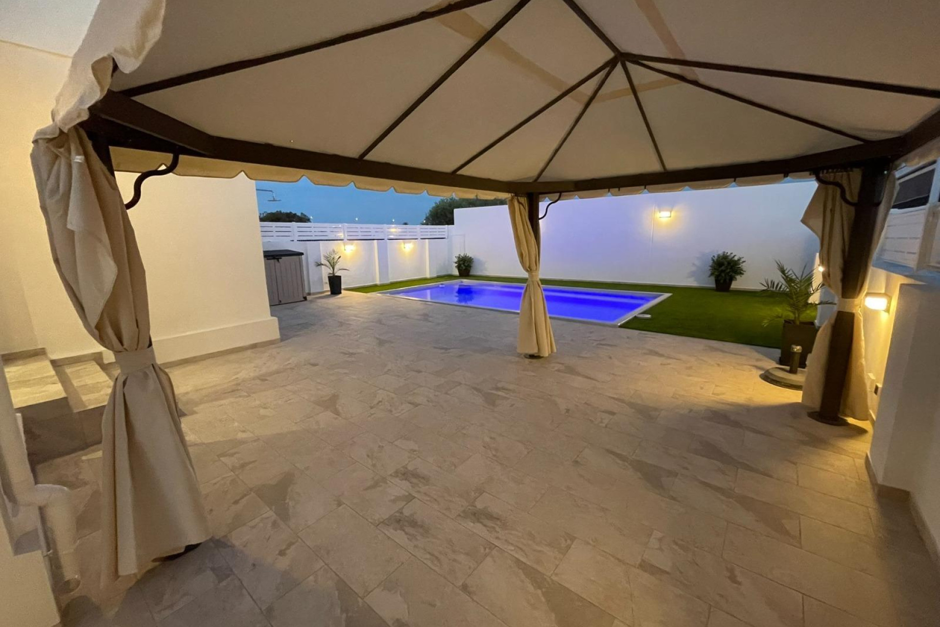 Resale - Villa - Torrevieja - San luis