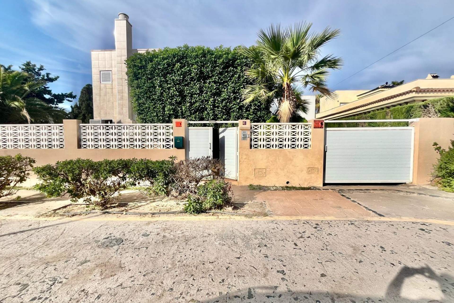 Resale - Villa - Torrevieja - Torre la mata