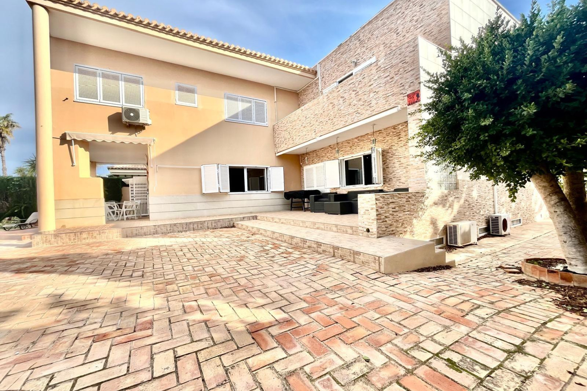 Resale - Villa - Torrevieja - Torre la mata